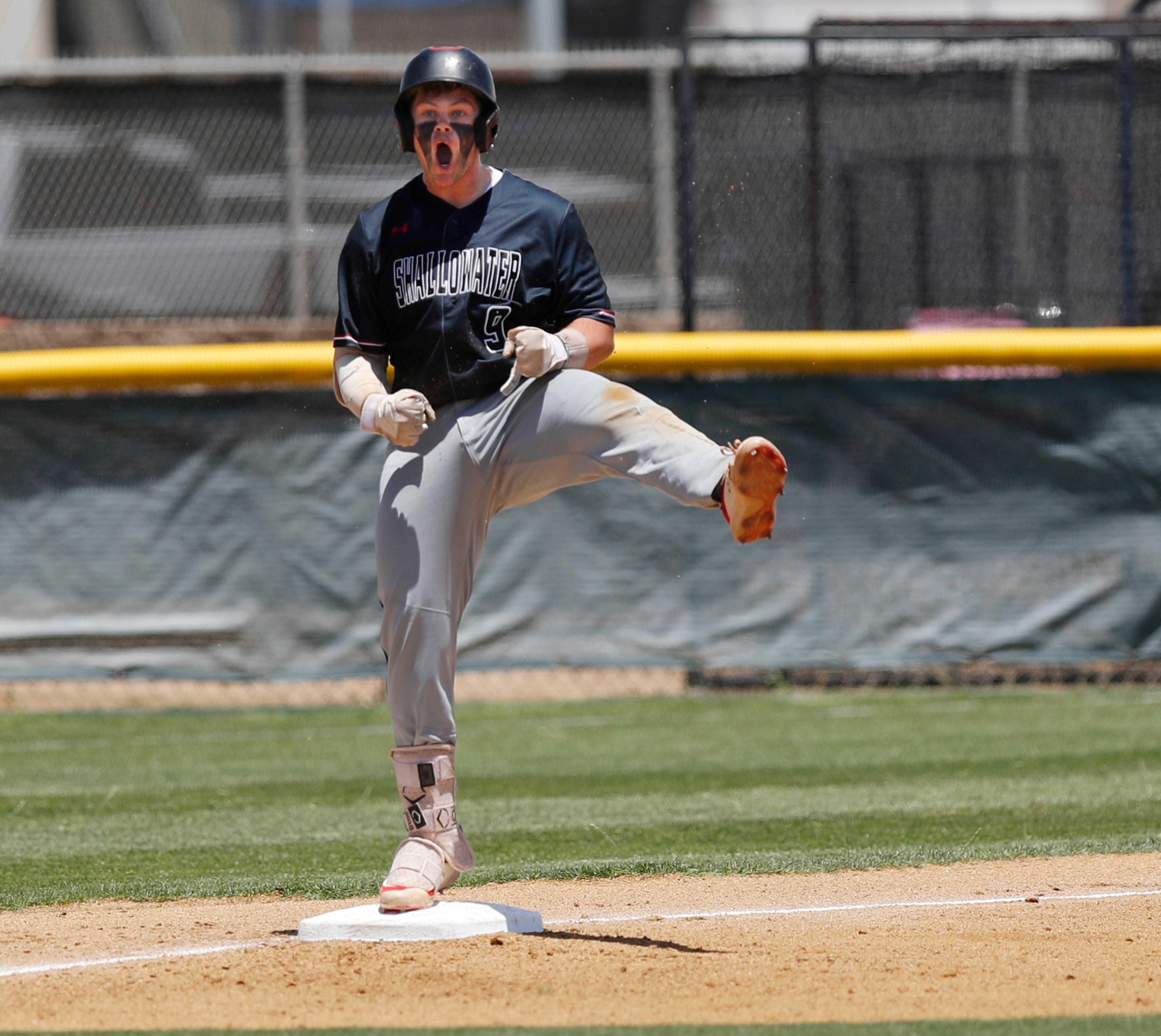 High school baseball Shallowater sweeps Denver City in regional