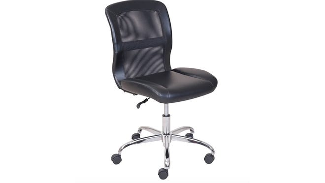 This office chair has rave reviews from Walmart customers.