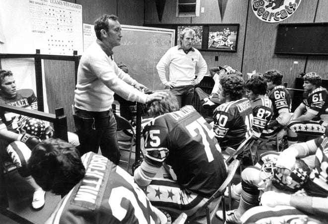 Moeller coach Gerry Faust rallies the troops before a game.