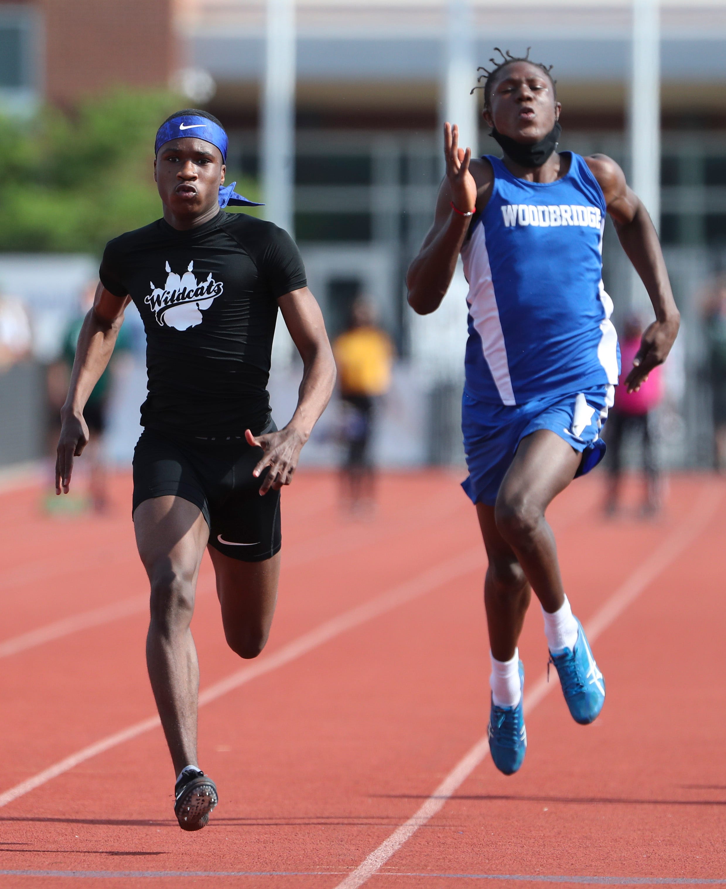 Sprinting sweeps make Howard star the Boys Track Athlete of the Year