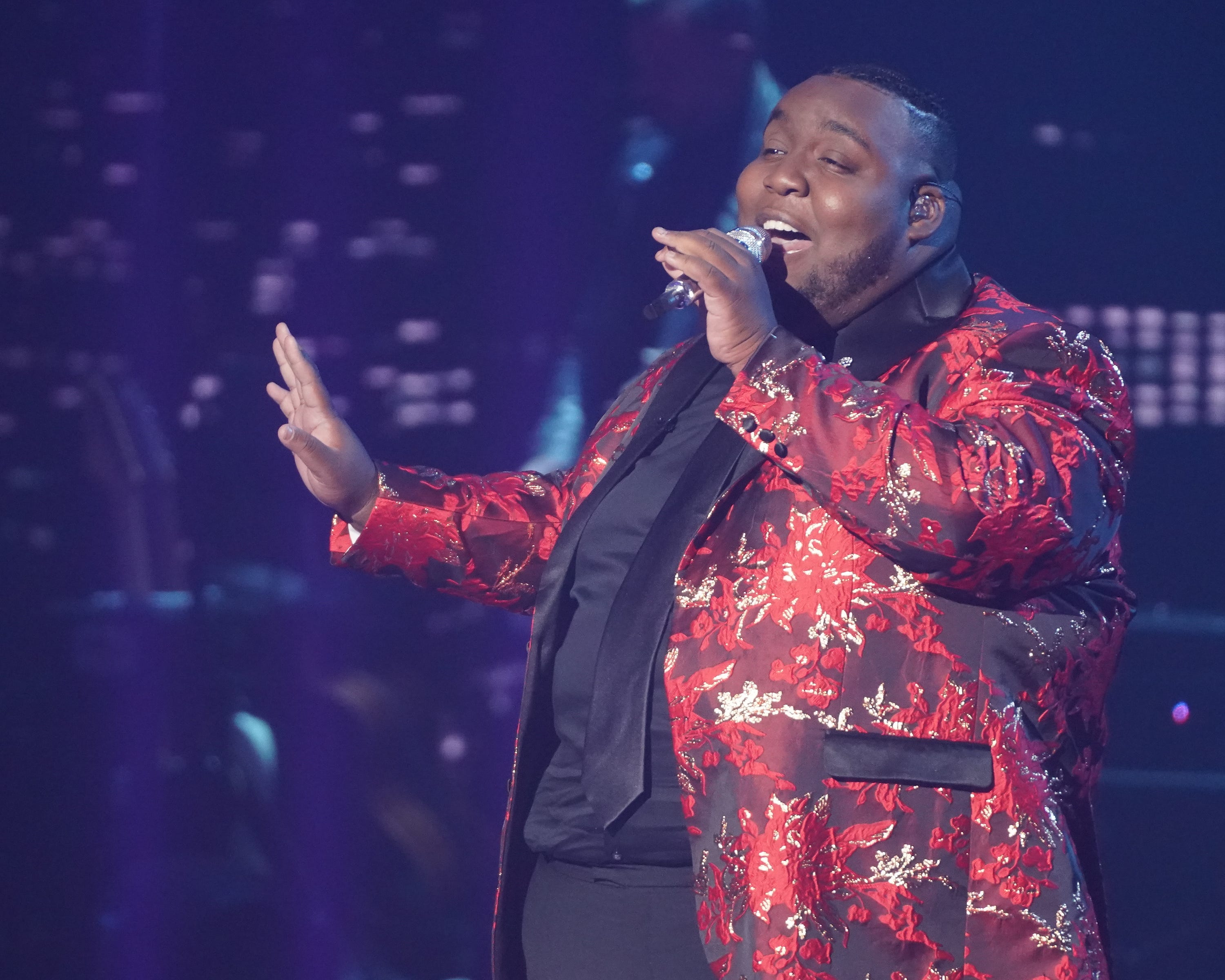 American Idol Crowns Winner Judges Talk Arthur Gunn Not Performing