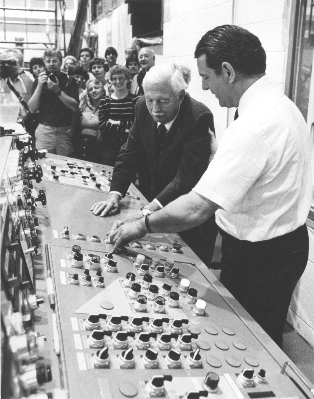 Scott Schurz dies at 85