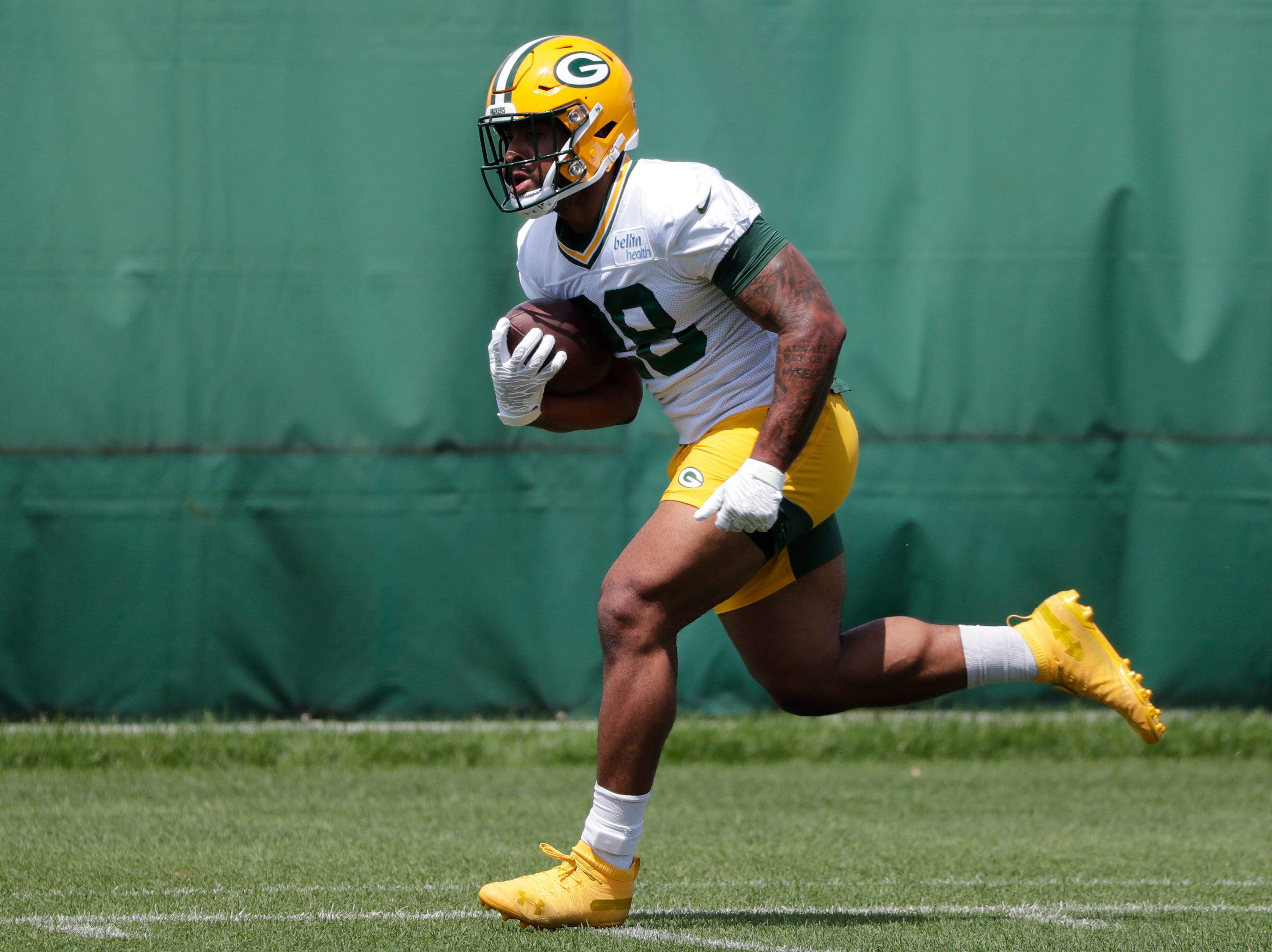 Green Bay Packers' AJ Dillon ready to put squeeze on opposing defenses