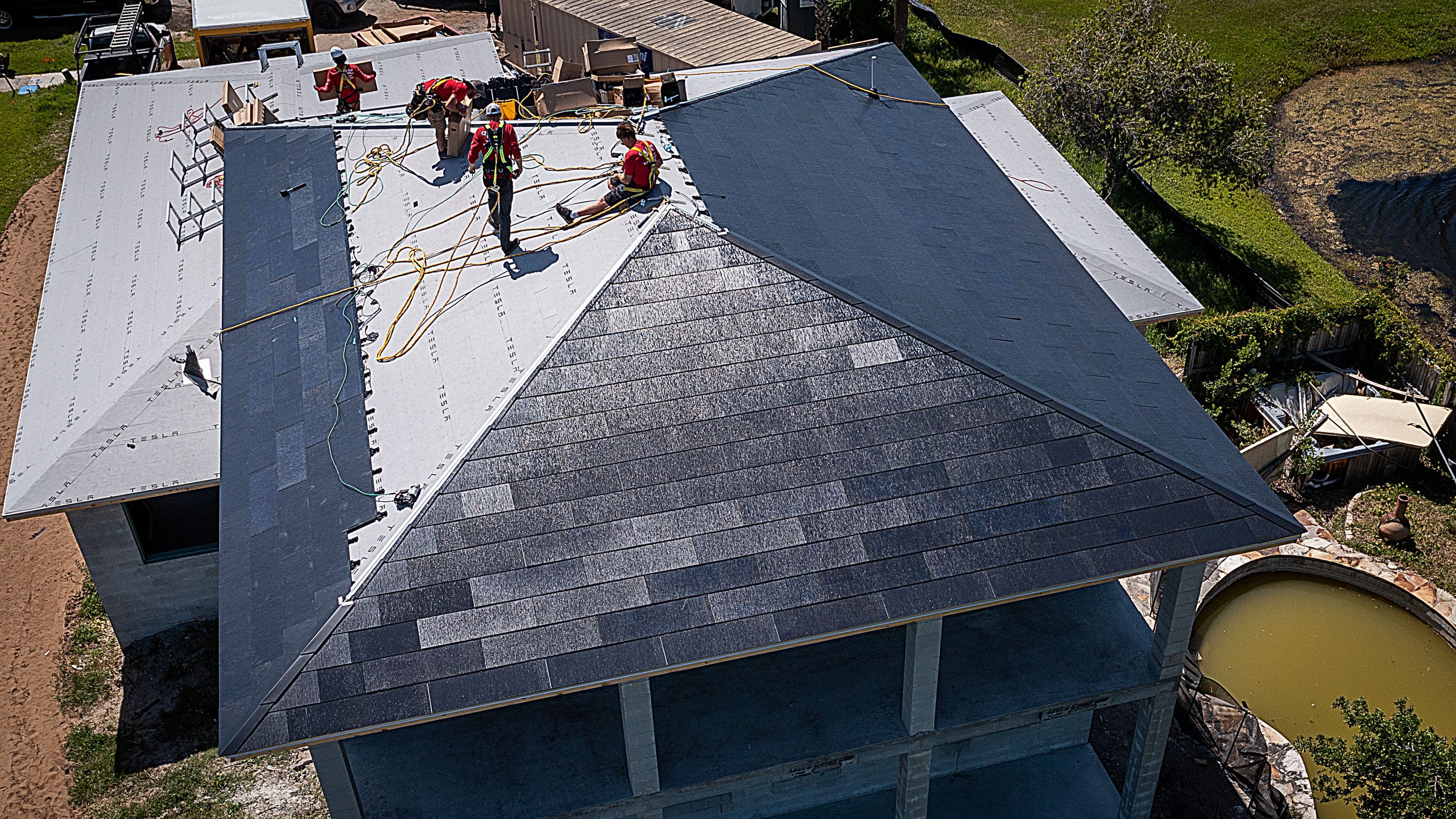 tesla-solar-roof-is-the-first-of-its-kind-in-st-johns-county