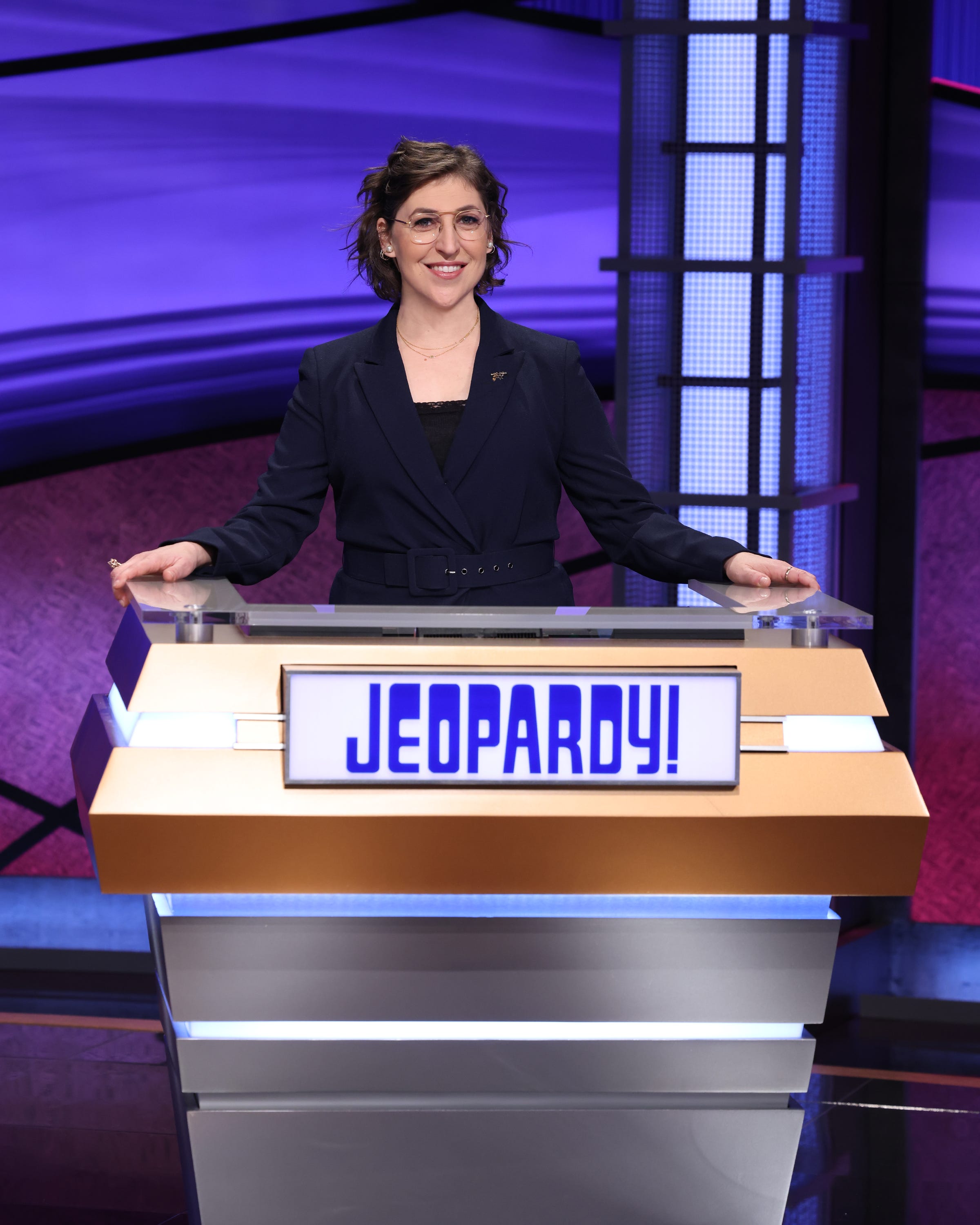 Jeopardy! announces Ken Jennings. Mayim Bialik as its permanent hosts