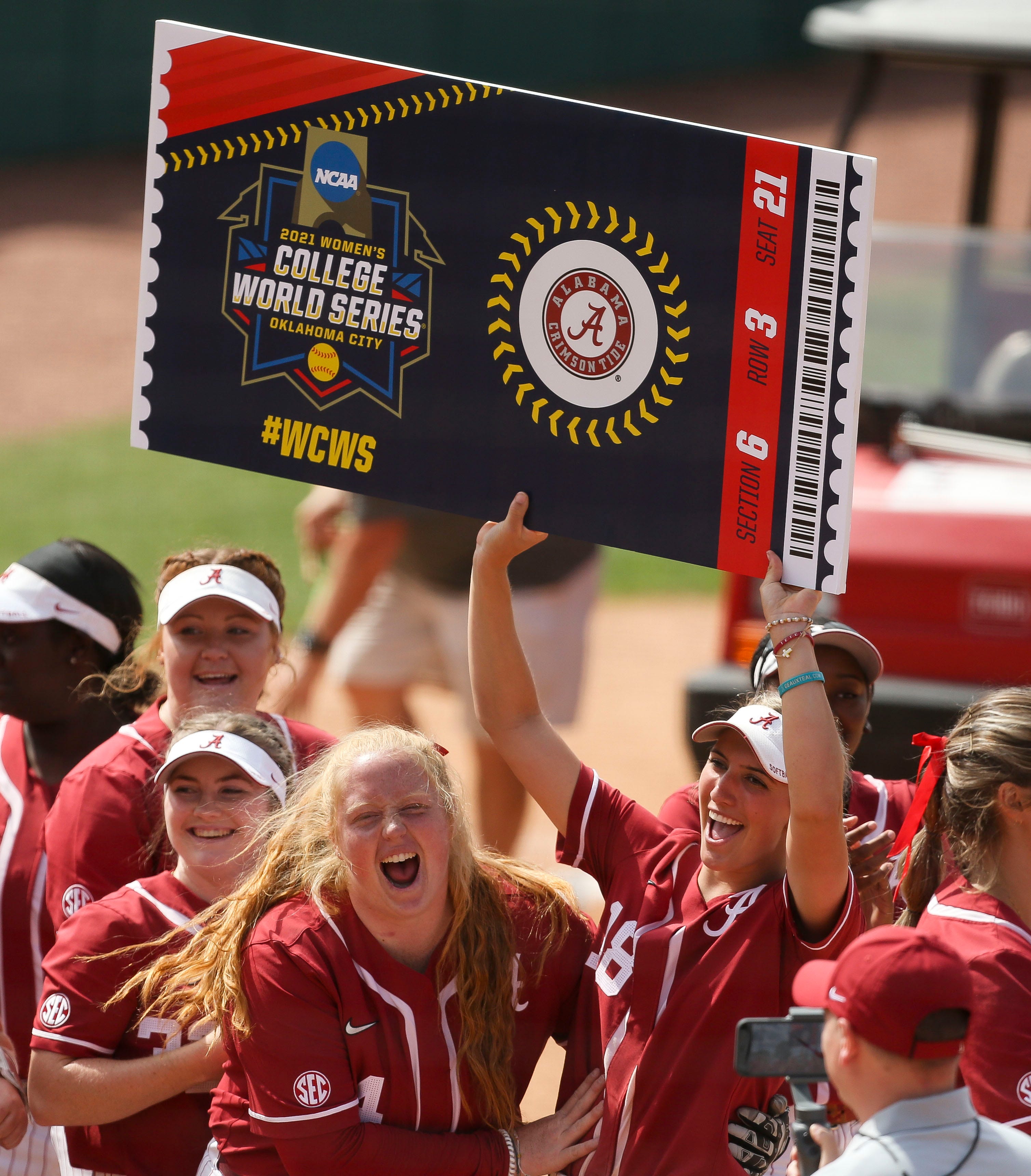 2021 NCAA WCWS softball tournament bracket, schedule, game times