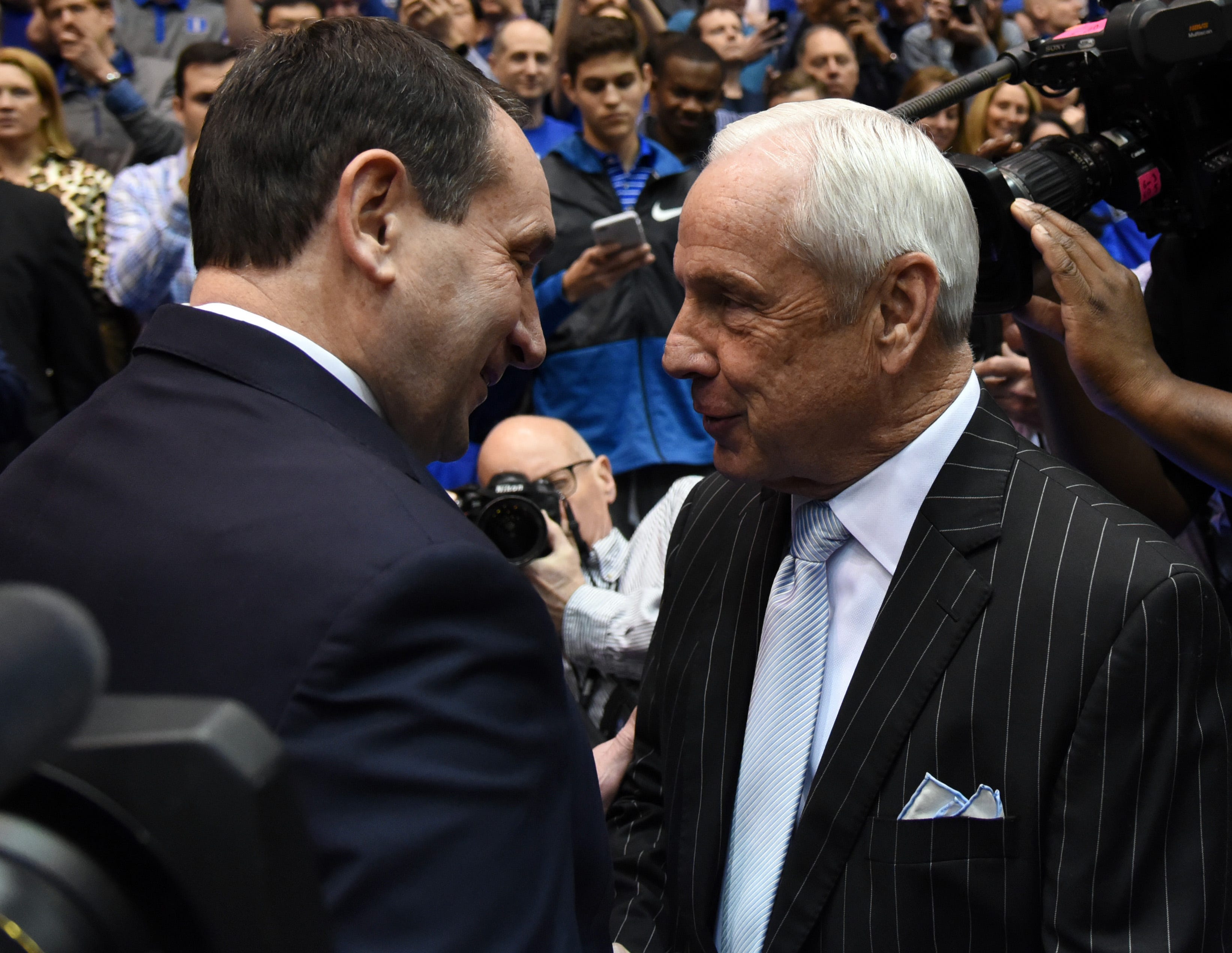 Former UNC coach Roy Williams reacts to Coach K retirement news