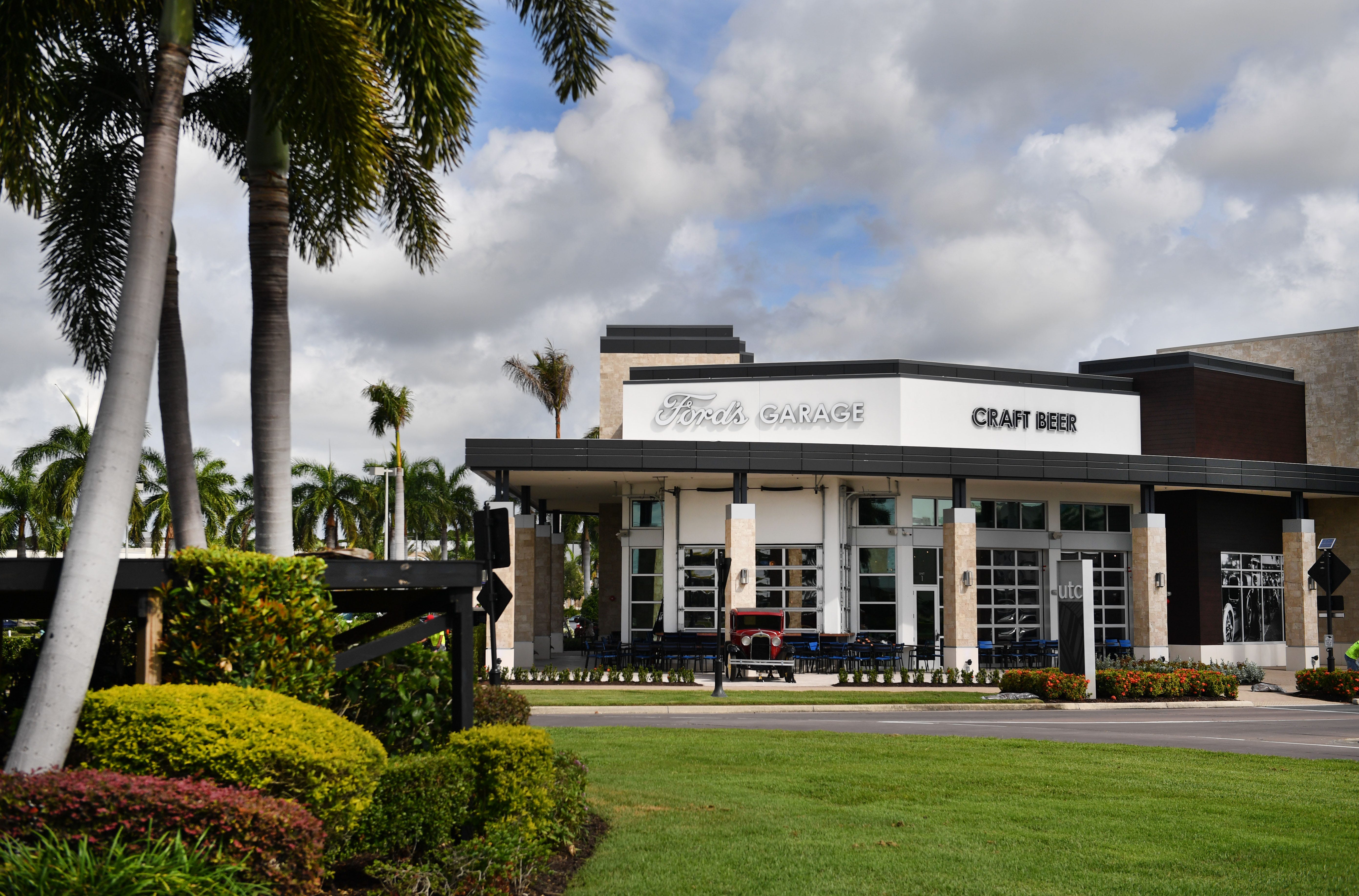 Sarasota restaurant news: Ford's Garage now open