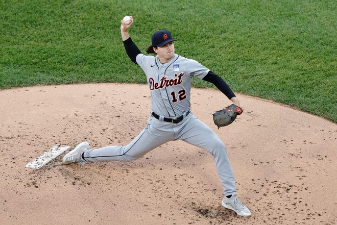 Tigers pitcher Casey Mize delivers a pitch against the White Sox during the first inning on Thursday, June 3, 2021, in Chicago.
