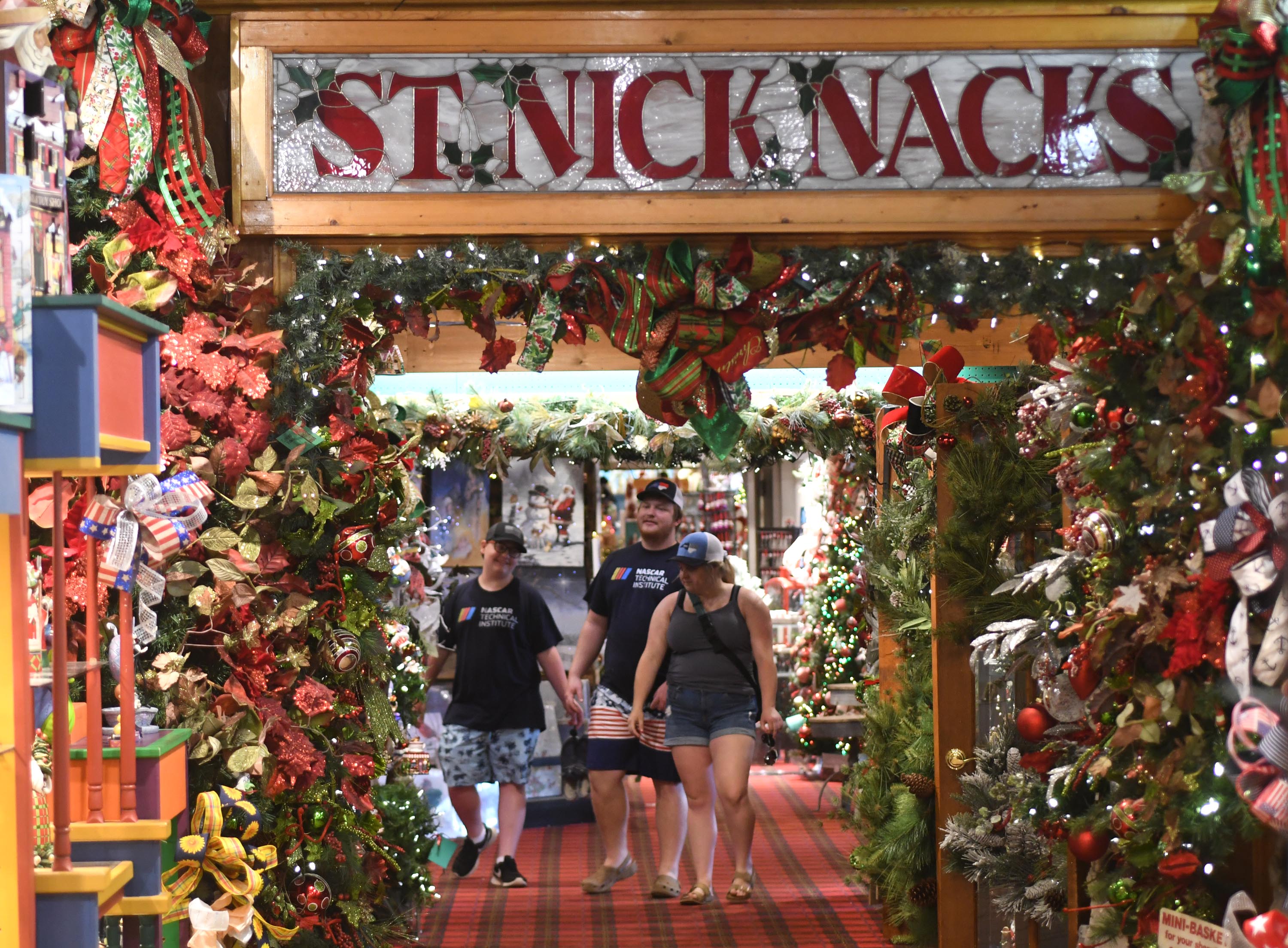 Christmas Calabash Nc 2022 Things To Do In Calabash Nc: Visit This Unique Gift Shop