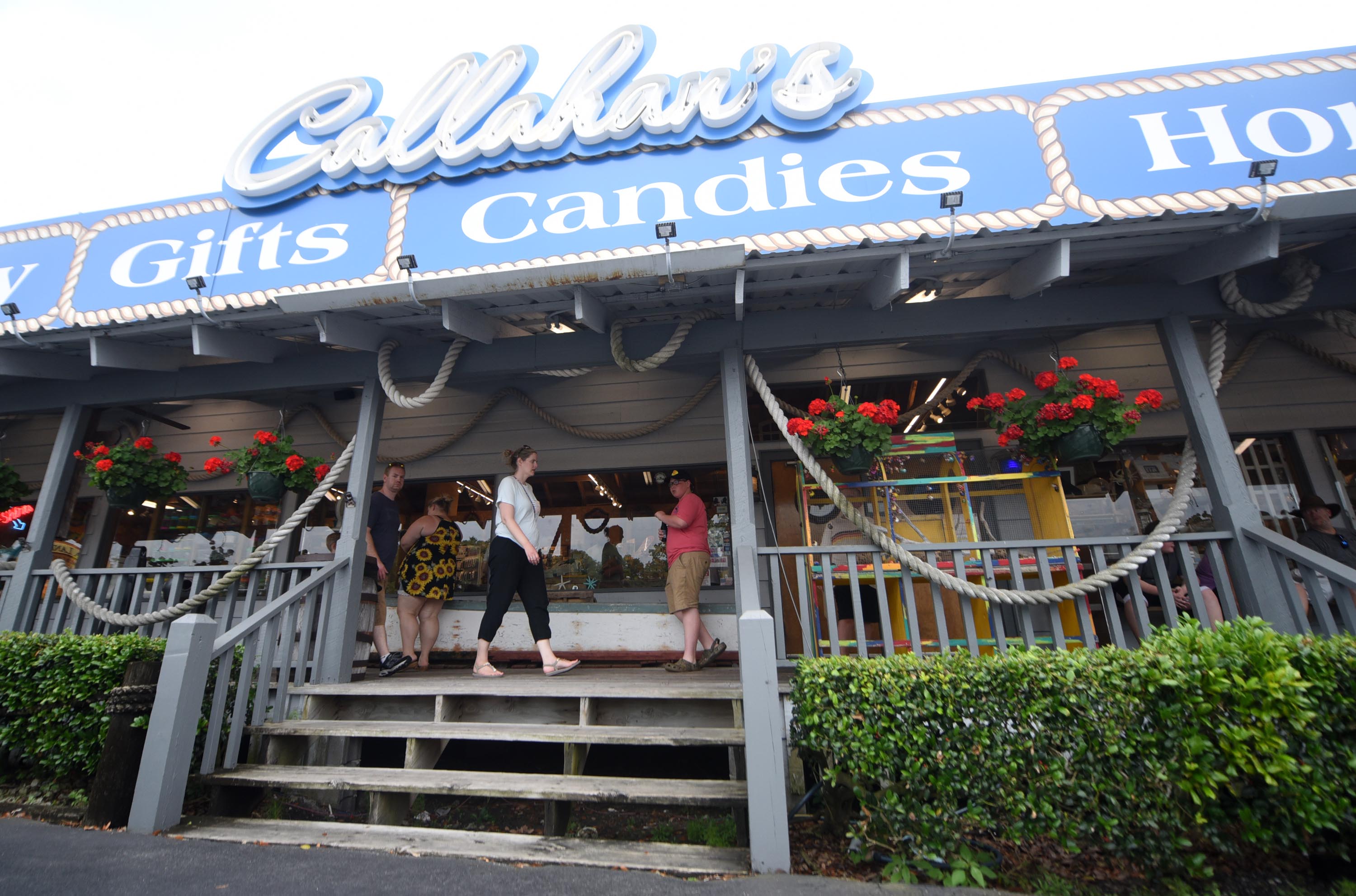 Christmas Calabash Nc 2022 Things To Do In Calabash Nc: Visit This Unique Gift Shop