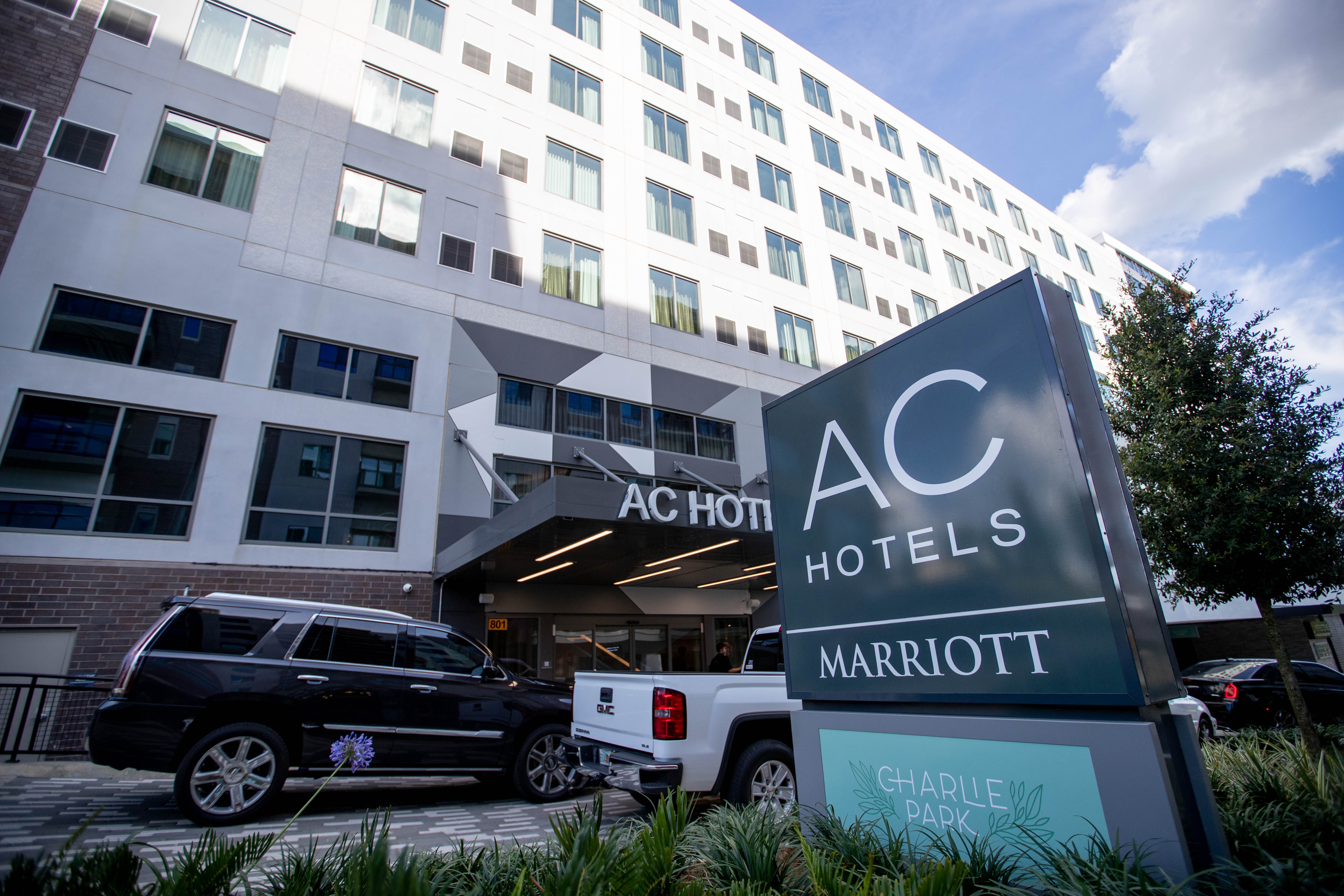 Hotels Within 60 Miles Of Me - oxf0599