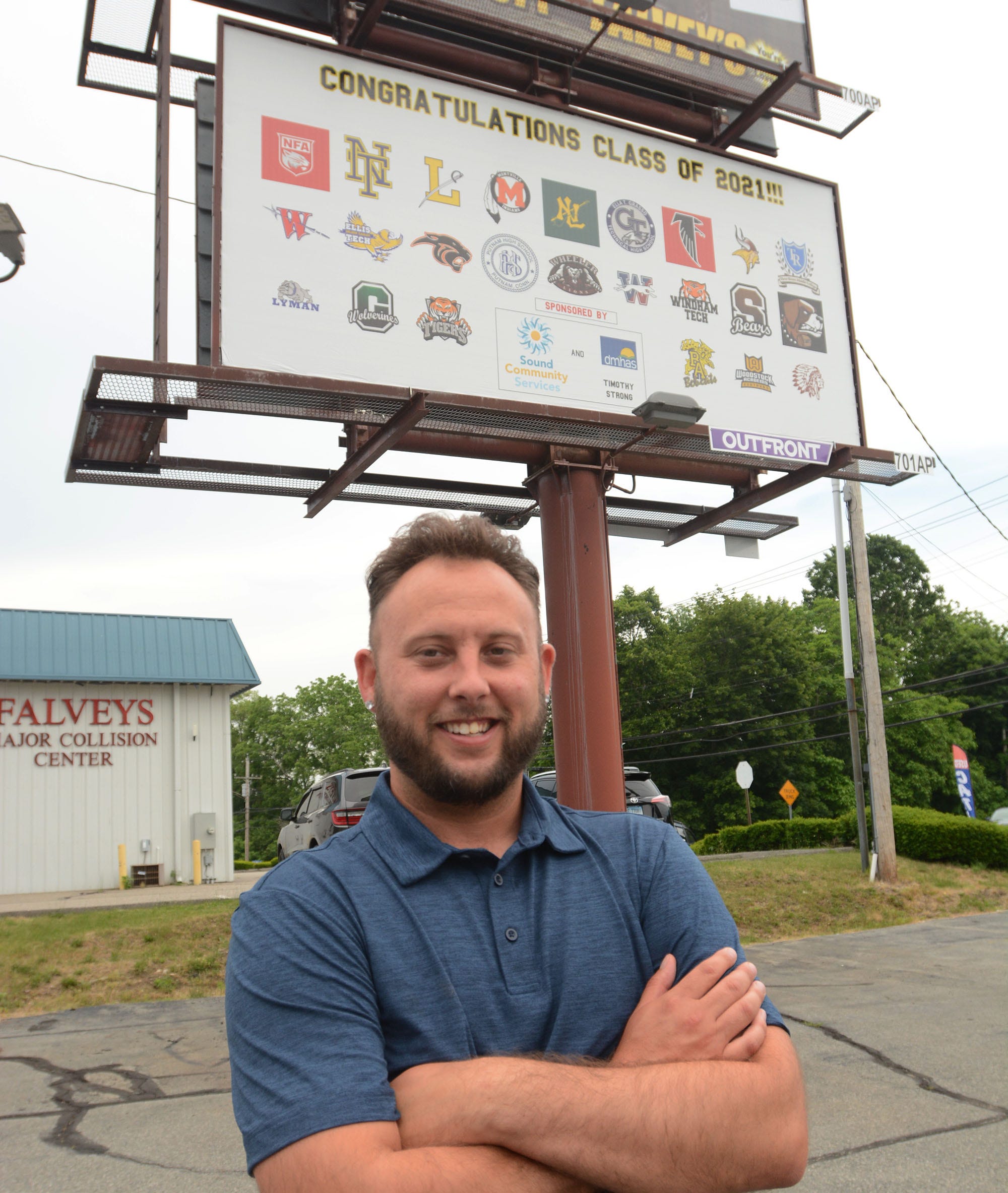 Norwich high school graduates get free Dominos pizza, billboards