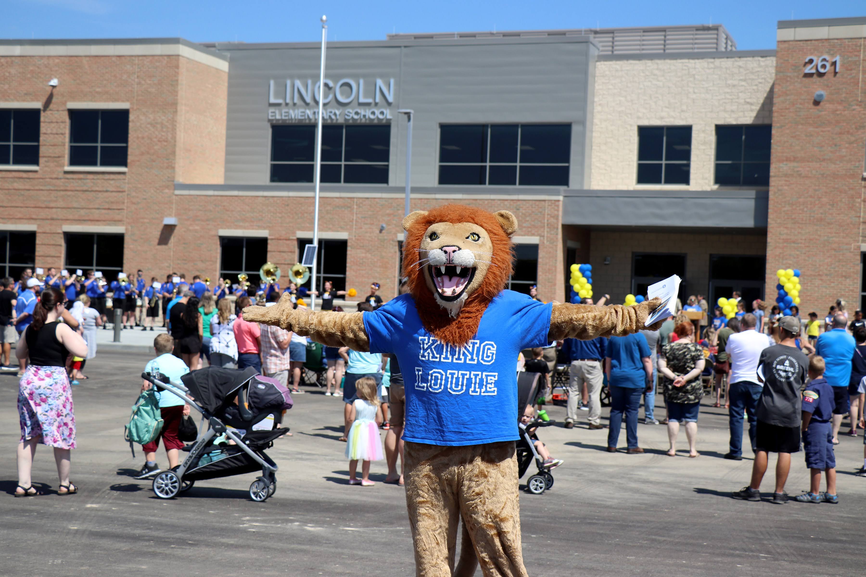 GahannaJefferson cuts ribbon on new Lincoln Elementary School