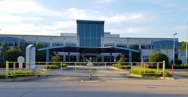 Froedtert Health plans to open a rehabilitation hospital and medical offices at the site of the former Wisconsin Heart Hospital.