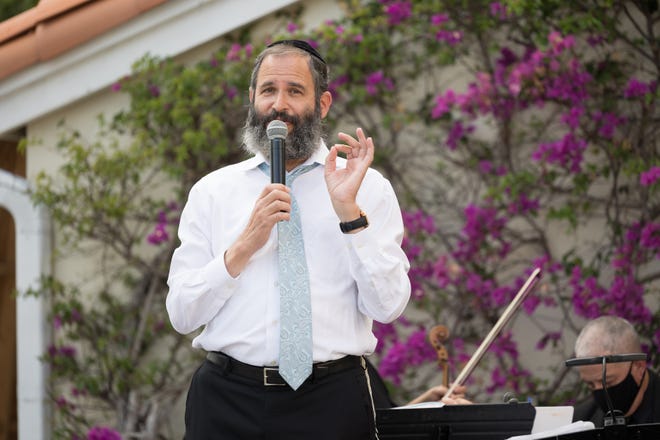 Rabbi Moshe Scheiner has recently become a grandfather.