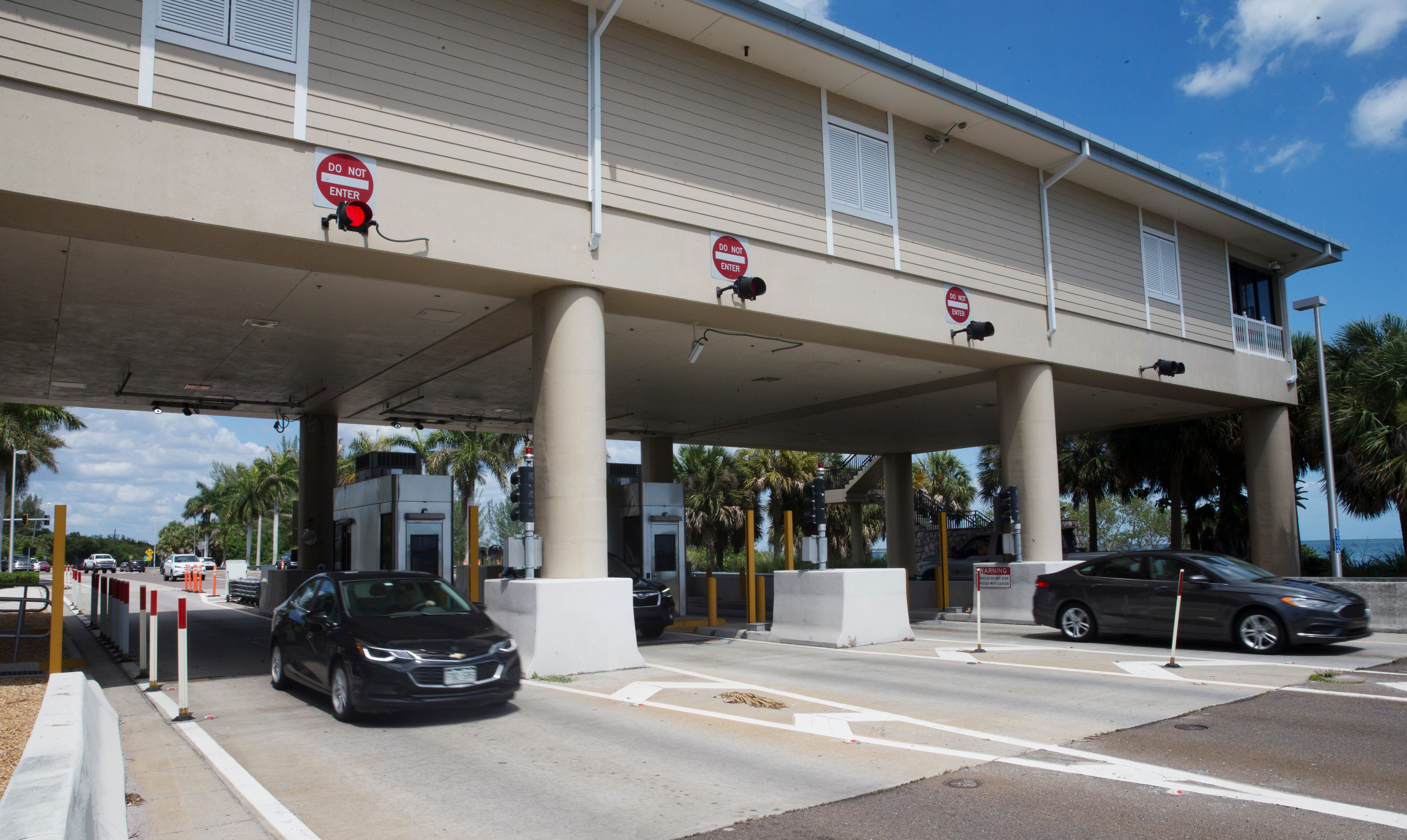 Lee County electronic tolls here to stay