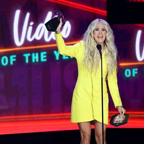 Carrie Underwood accepts the award for Video of th