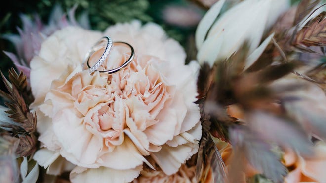 Sign up for the Countdown Club from Columbus Weddings