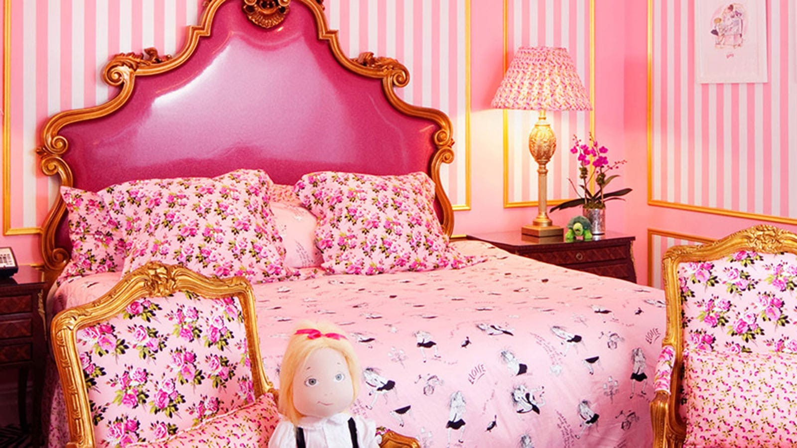 17 delightful kid-themed hotel rooms dedicated to 'Eloise,' 'SpongeBob,' 'Legos, more 17 delightful kid-themed hotel rooms dedicated to 'Eloise,' 'SpongeBob,' 'Legos, more