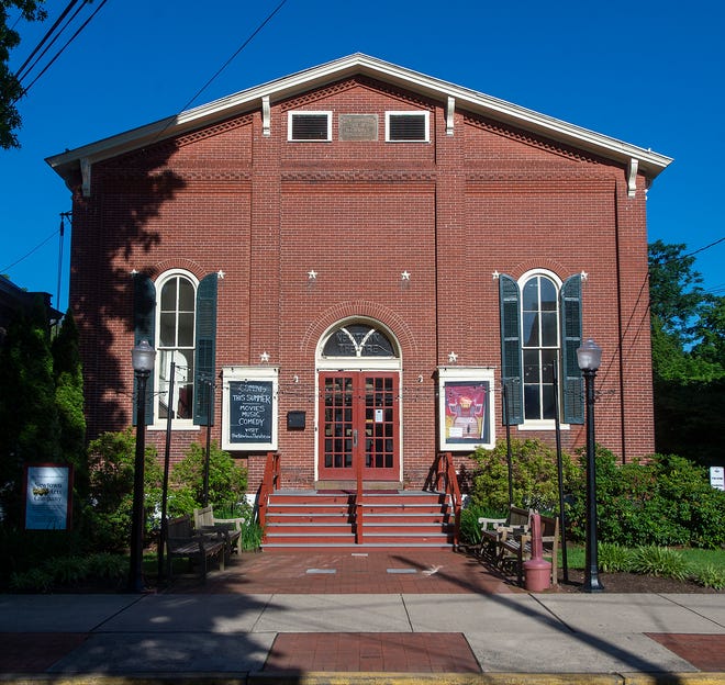 Newtown Theatre en North State Street, en Newtown Borough.