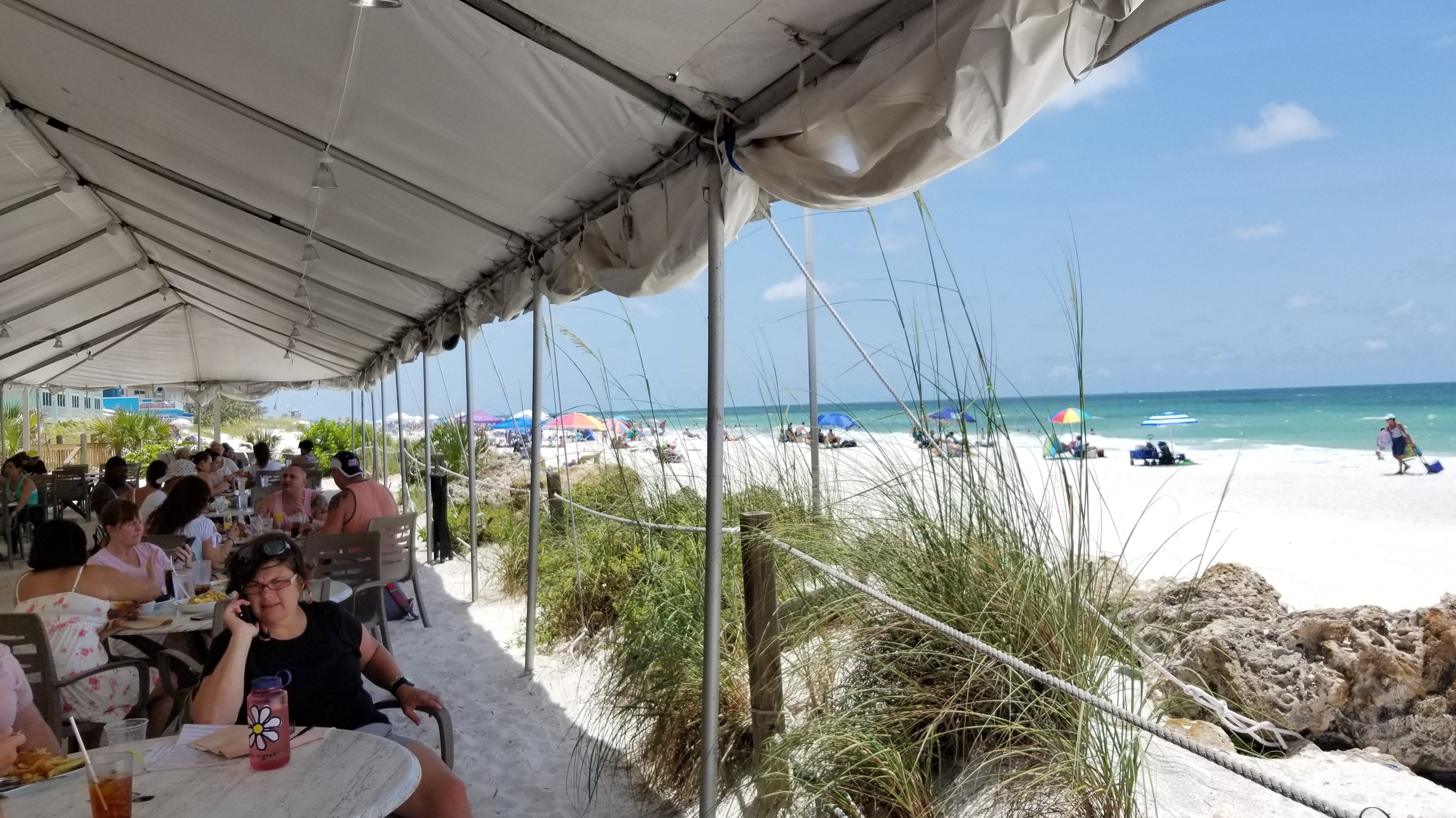 Best waterfront restaurants for outdoor dining near Anna Maria Island