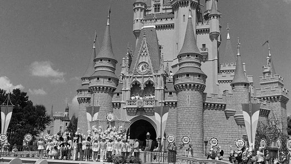 Oct. 1,1971: Small crowd waits for Disney World's 