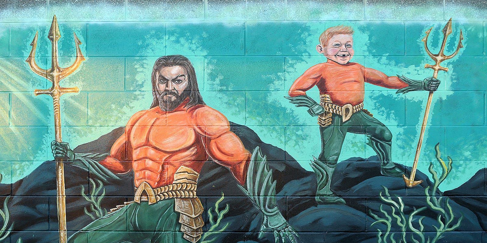 Marshfield S Sheehan Lover Of Aquaman Star Of New Mural Marshfield S Sheehan Lover Of Aquaman Star Of New Mural