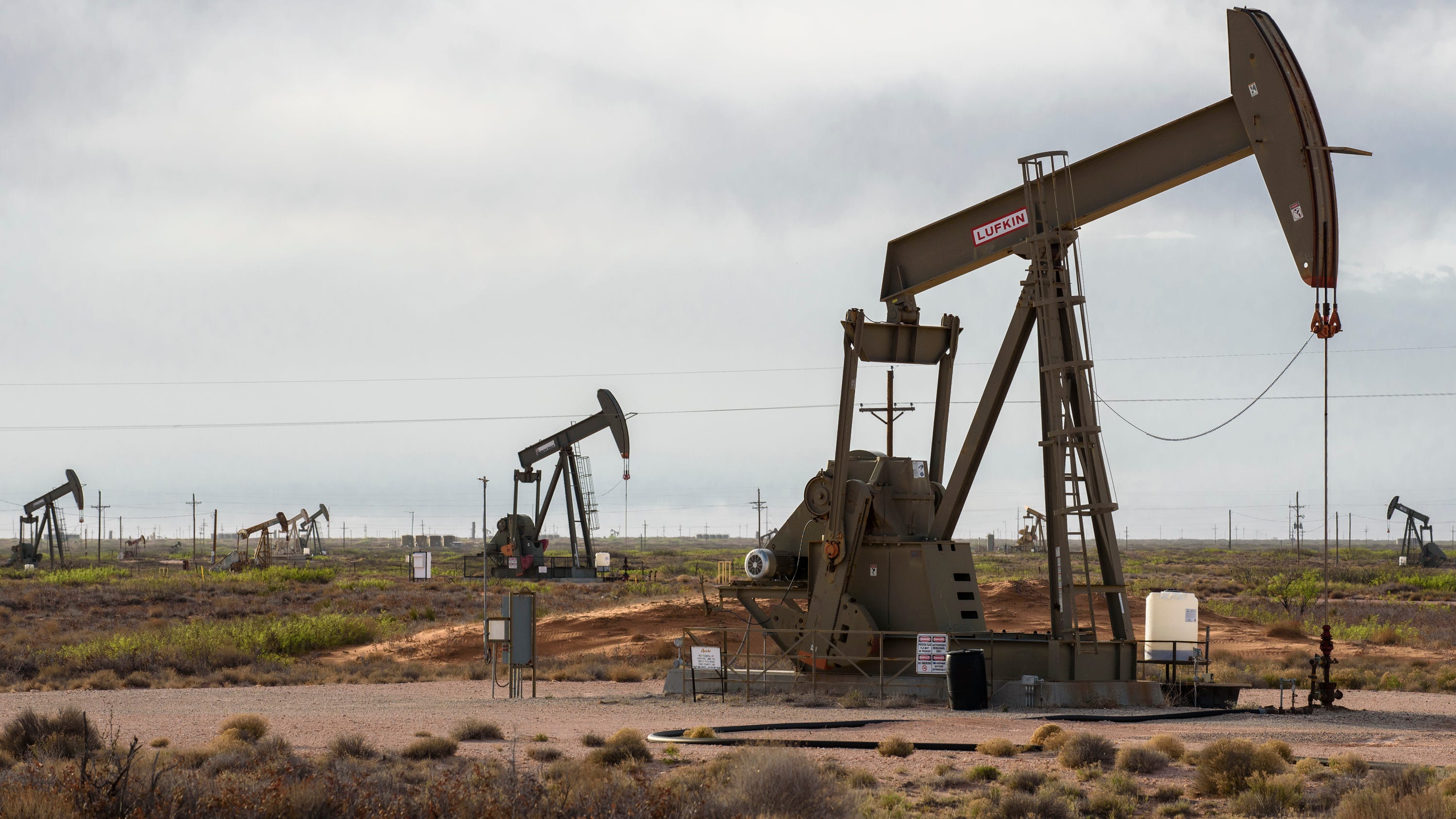 Plugging New Mexico's oil and gas wells could create thousands of jobs