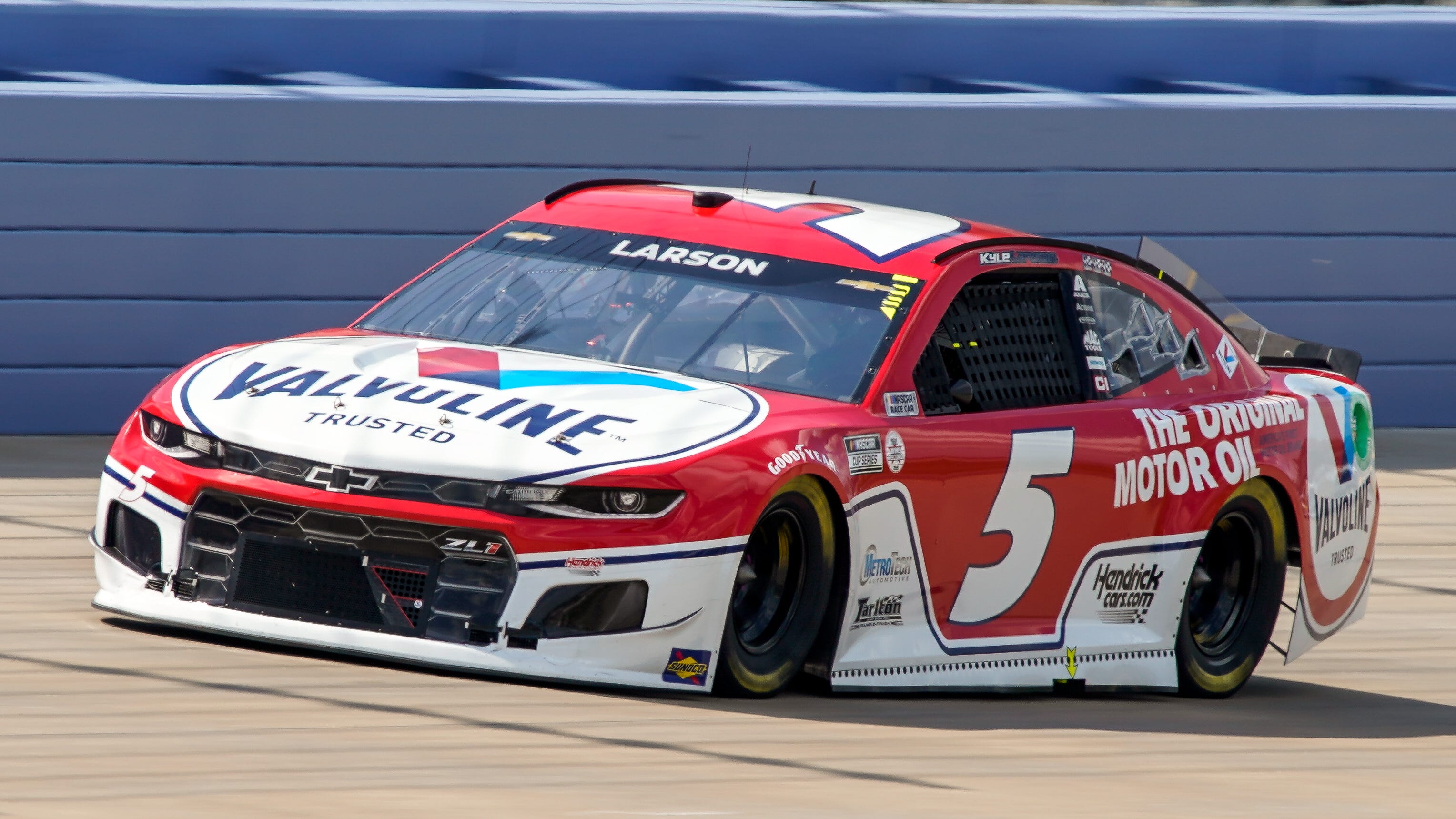 NASCAR’s Kyle Larson dominates in Nashville for fourth consecutive win