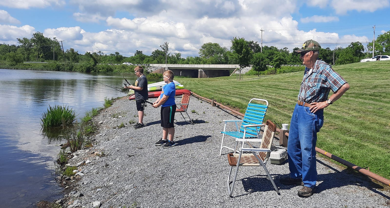 Picnic, fish and camp along the lake in Shawnee State Park