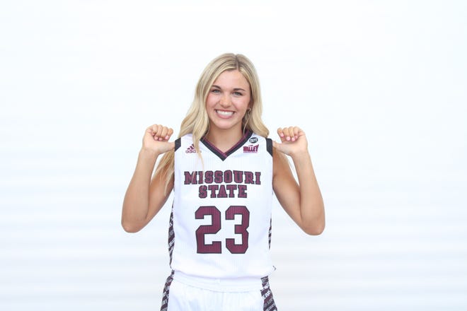 Republic's Kaemyn Bekemeier committed to the Missouri State Lady Bears in June 2021.