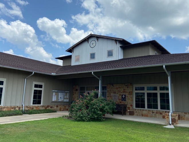 Bastrop City Hall is located at 1311 Chestnut St. in Bastrop.