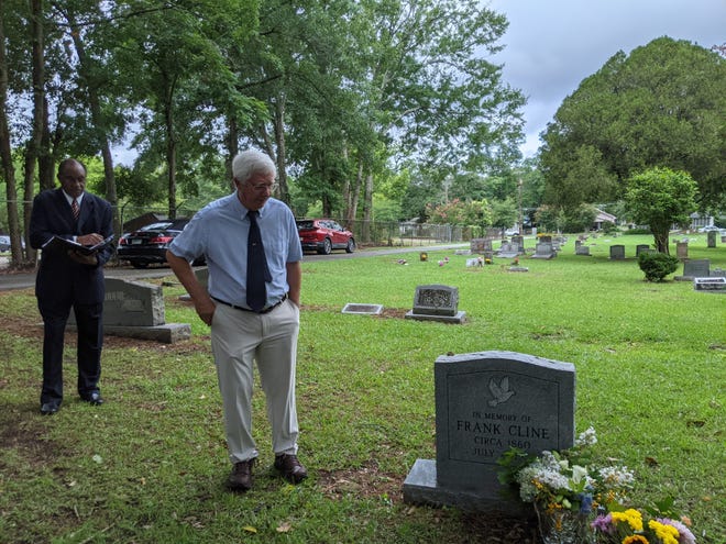 On June 24, a team of historians, Goodwood staff, and invited guests celebrated the life of  Frank Cline, who was born into slavery, by memorializing him with a headstone unveiling at Oakland Cemetery.