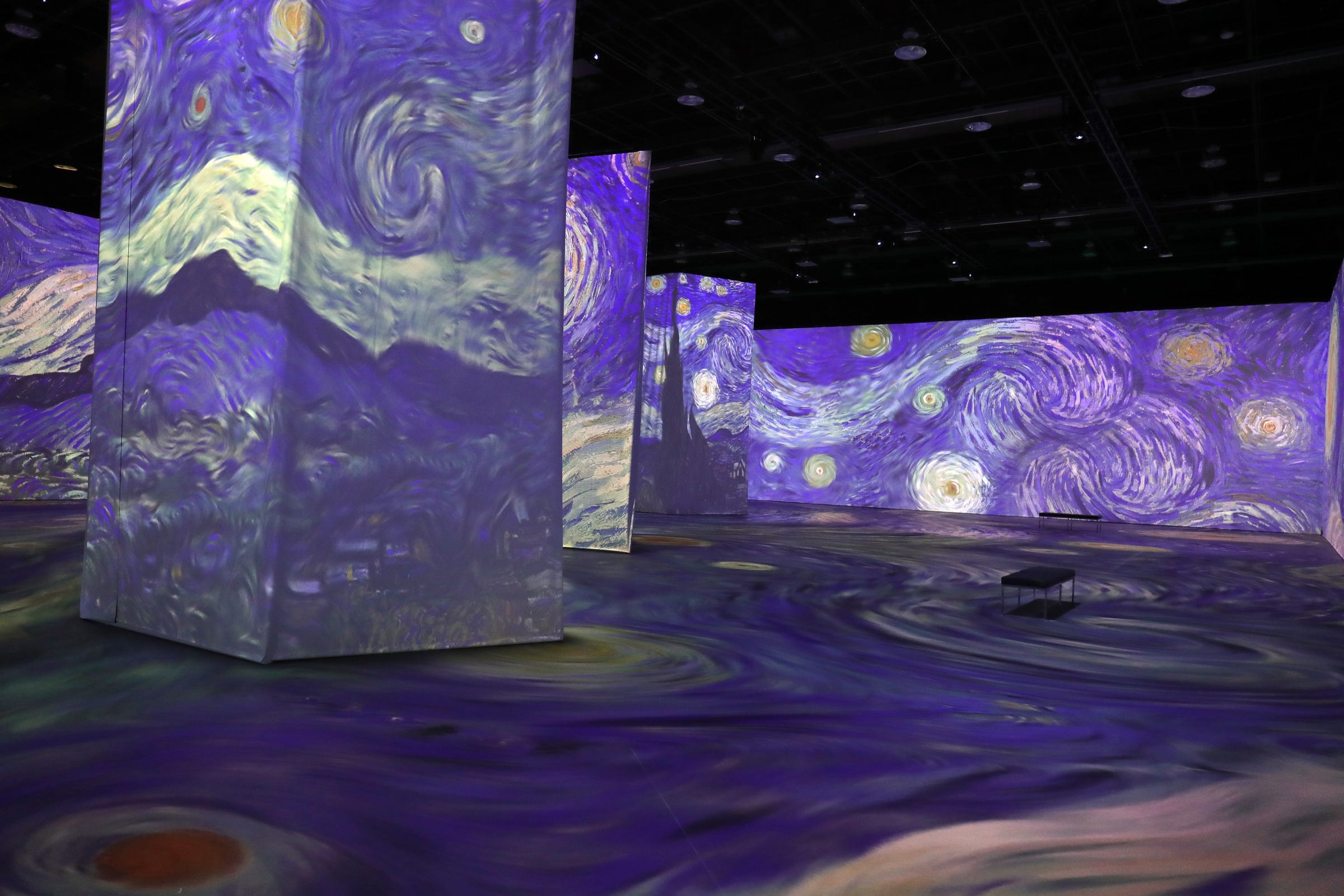 Immersive Van Gogh exhibit brings paintings to life in Detroit