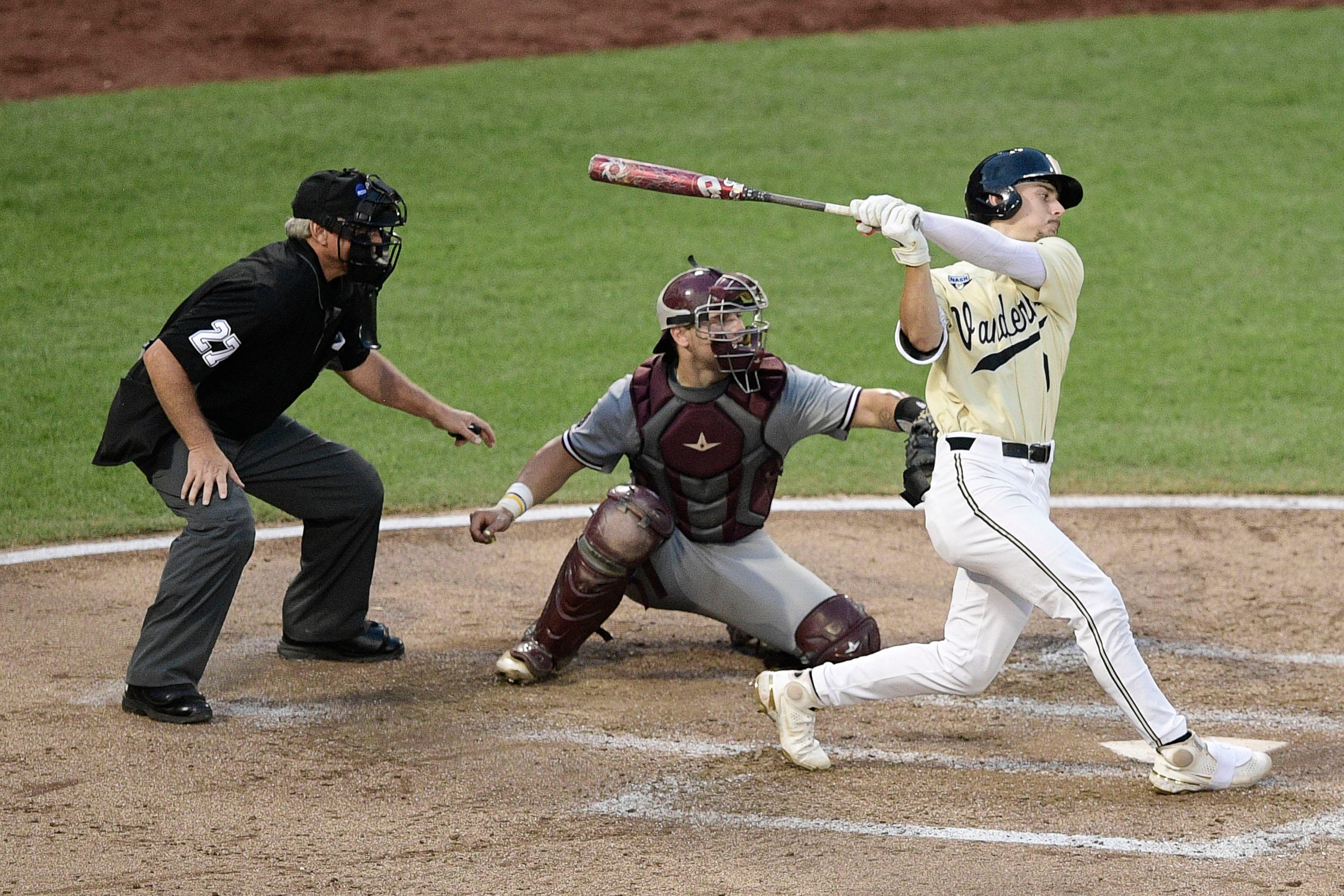 Vanderbilt, Mississippi State baseball umpires at College World Series