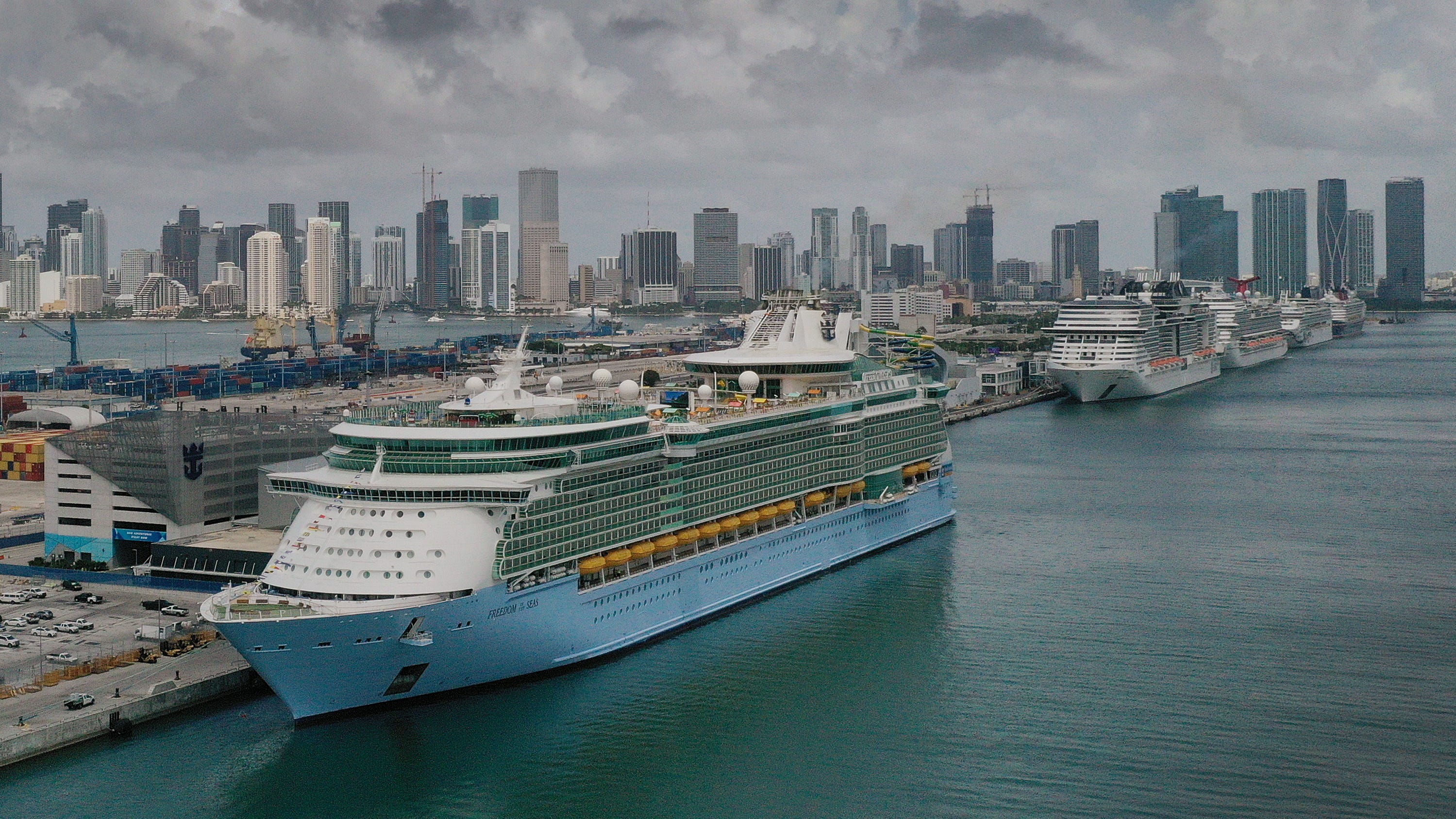 Royal Caribbean adds test requirement to board US cruises through August