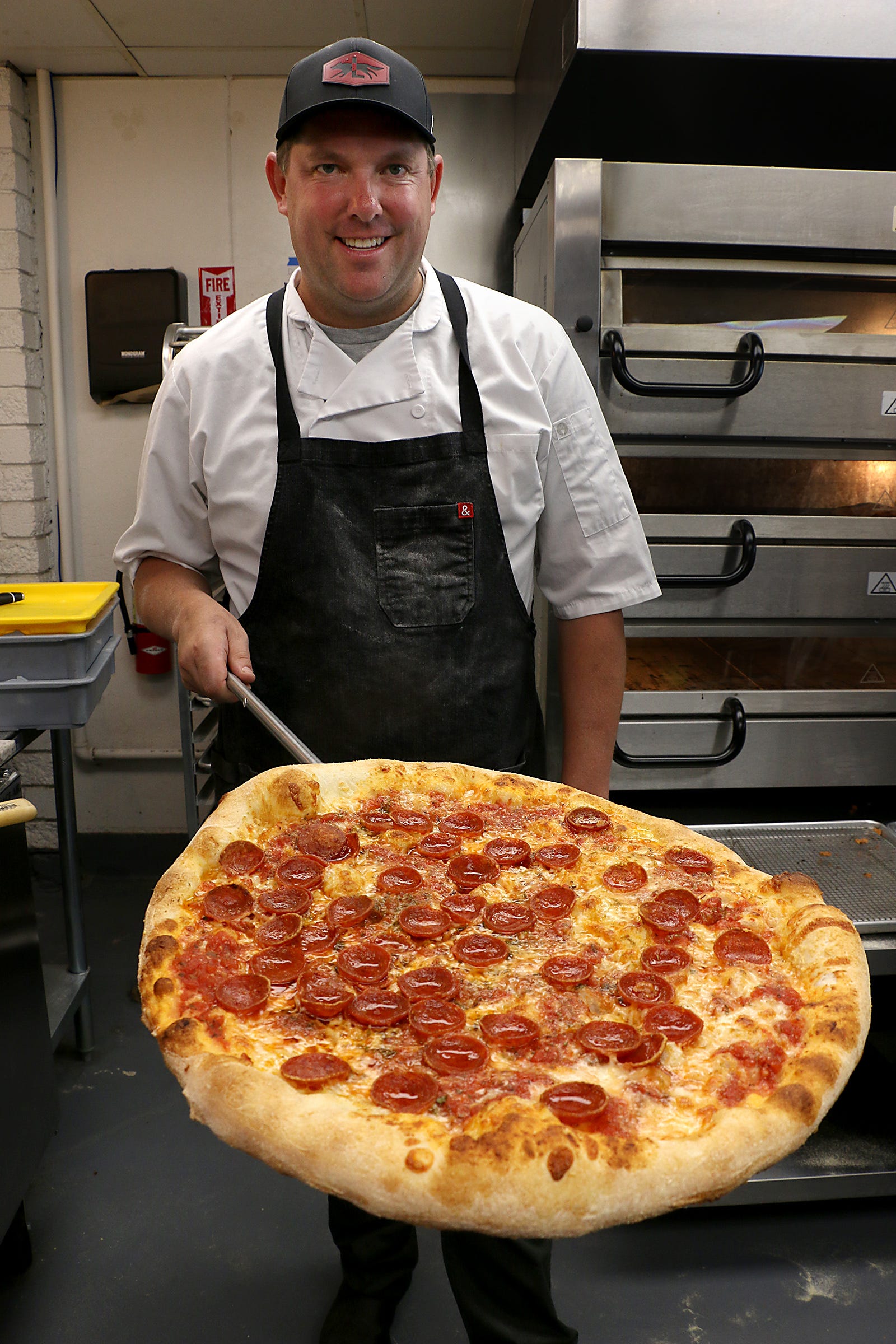 Chef Mark Estee's latest venture, Pizzeria Lupo, opens in Reno