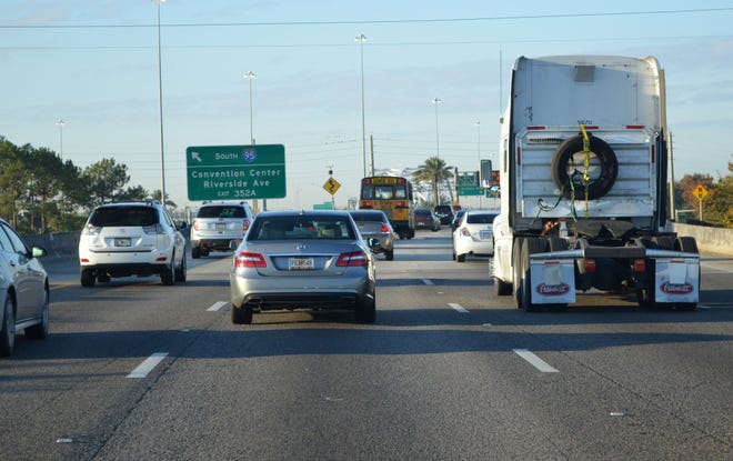 Interstate 95 traffic heads through downtown Jacksonville.