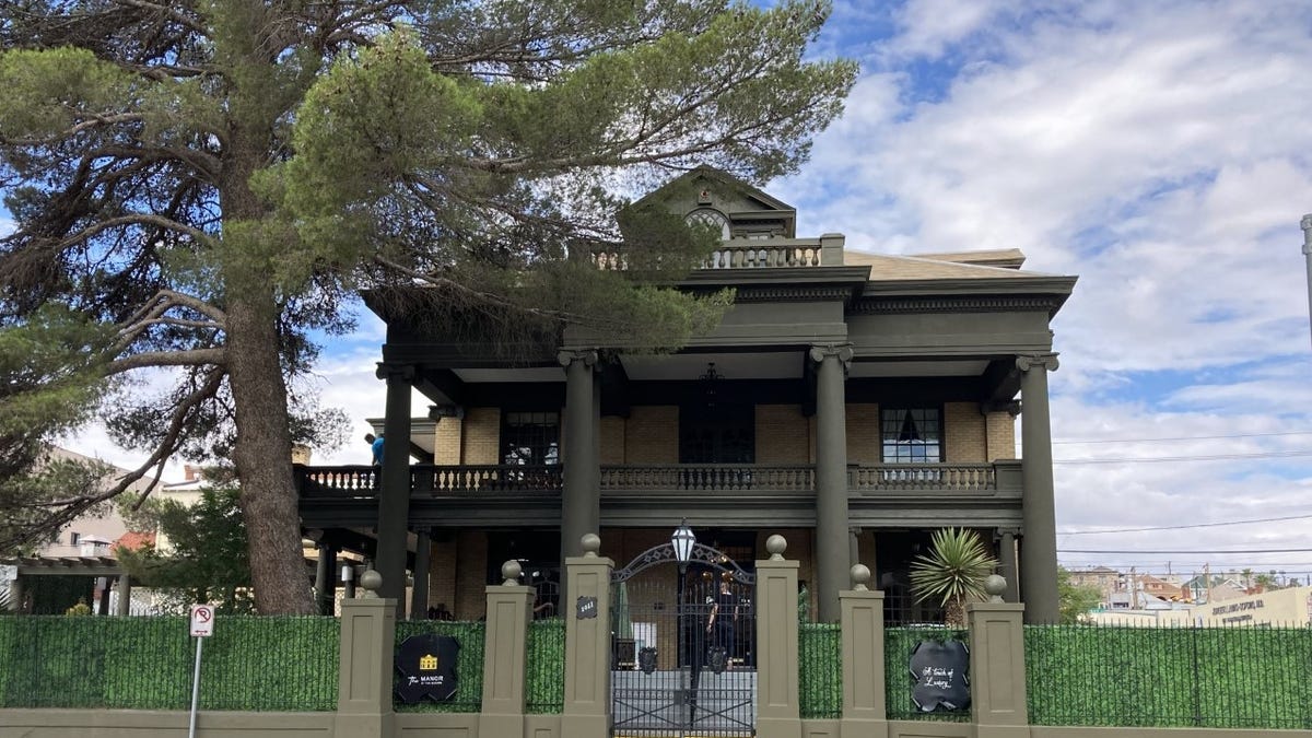 Manor at Ten Eleven offers space for private events