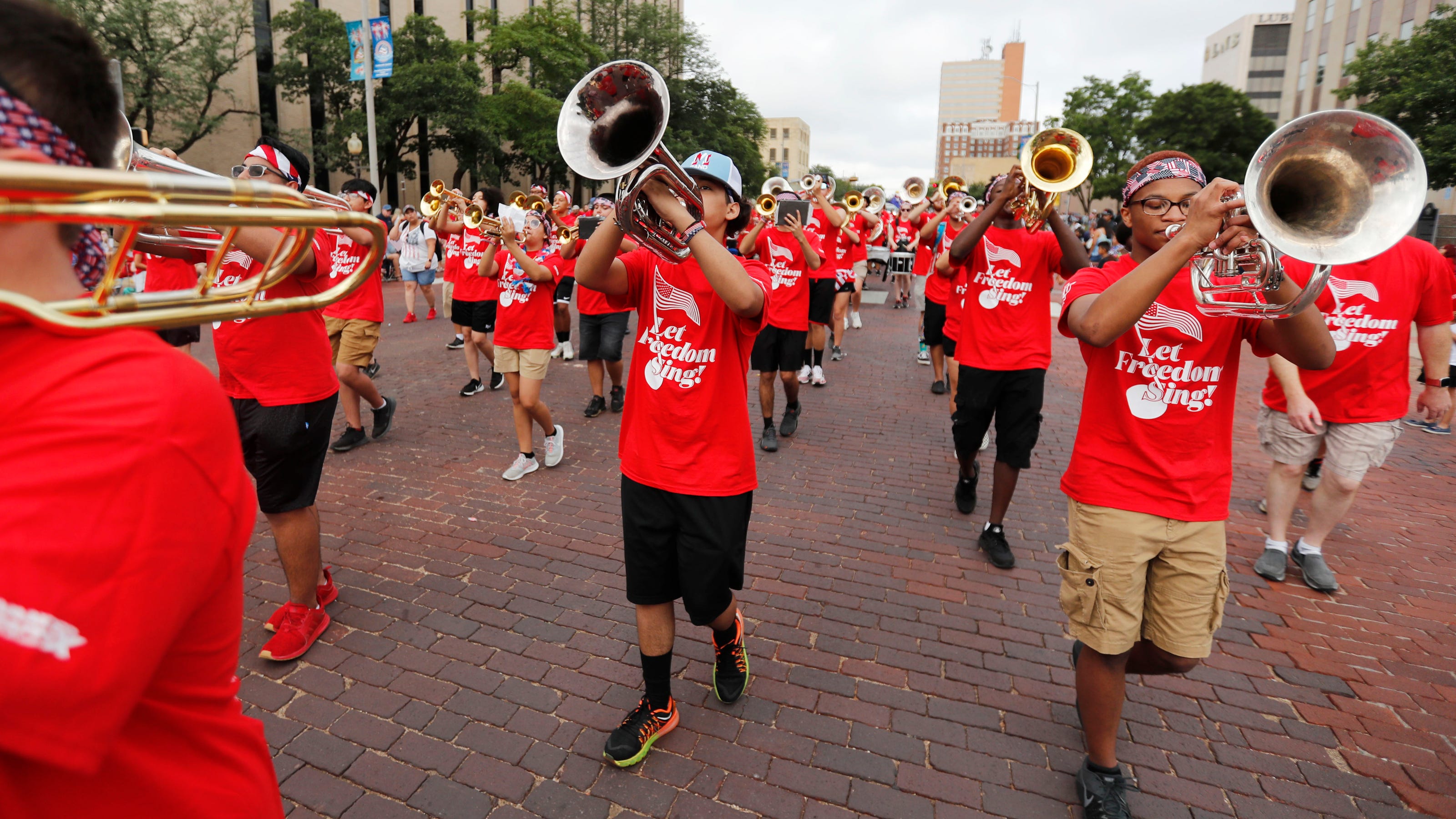 Lubbock kicks off July 4th weekend with 4th on Broadway parade
