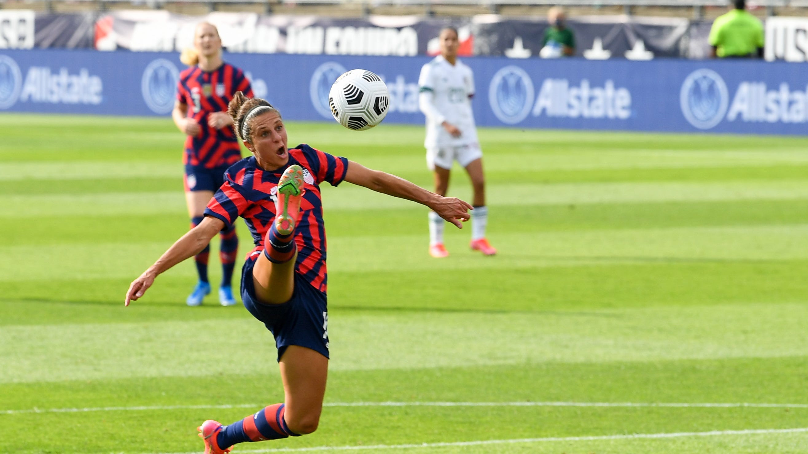 Fact Check U S Women S Soccer Team Did Not Disrespect Wwii Veteran Fact Check U S Women S Soccer Team Did Not Disrespect Wwii Veteran