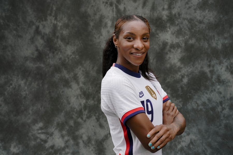 USWNT's Crystal Dunn steps into the spotlight, on and off the field