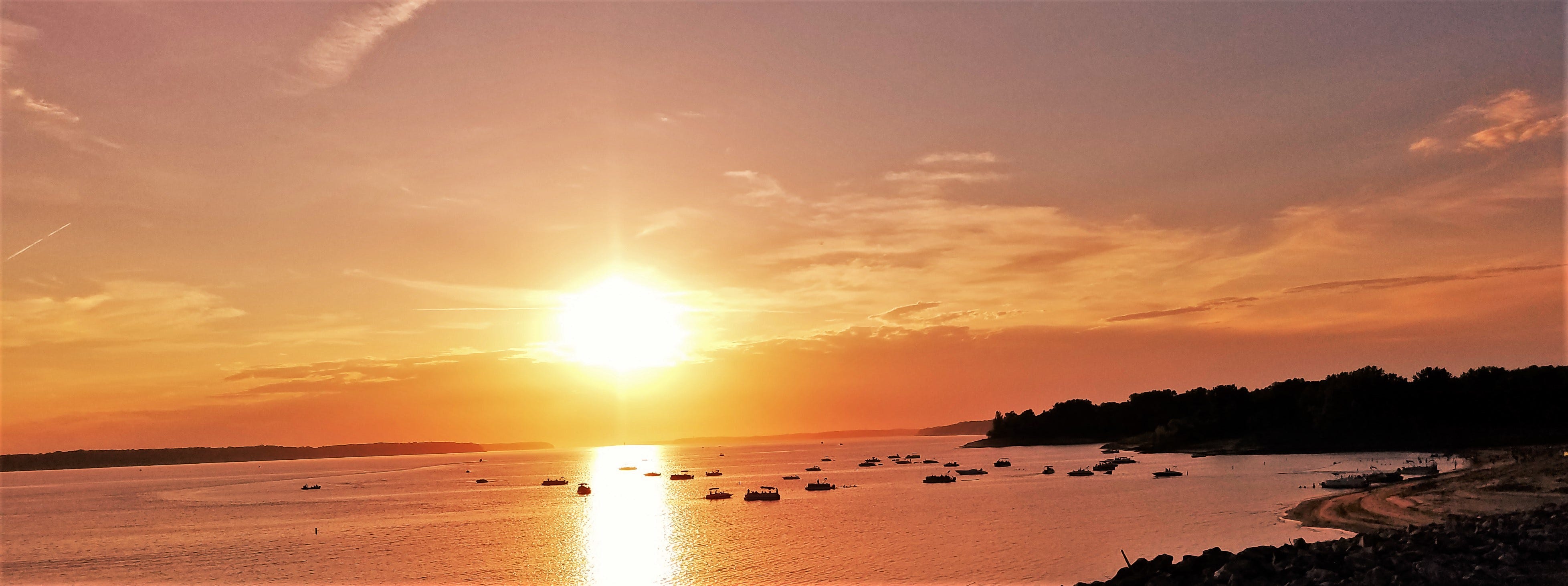 Find Iowa's largest lake and summer adventures in the Red Rock Area