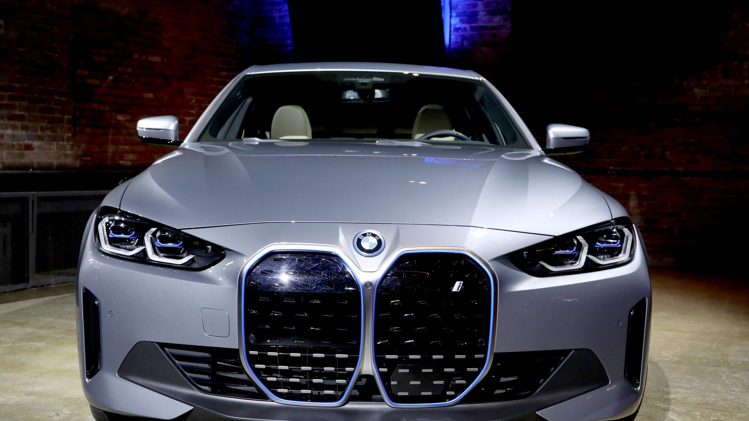 2022 BMW i4 and iX Revealed at Garden Theater in Detroit BMW i4 Forum