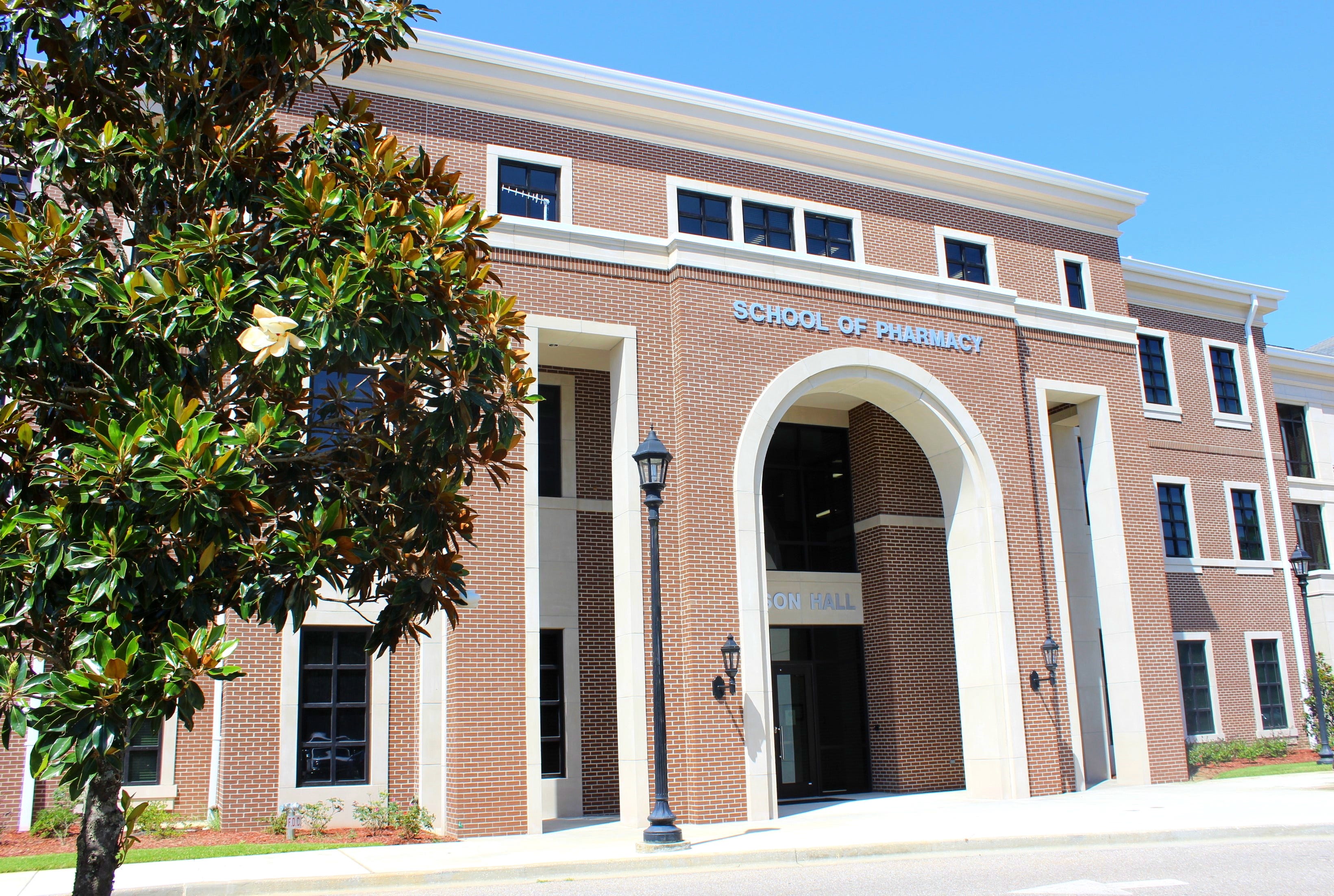 William Carey University School of Pharmacy now fully accredited