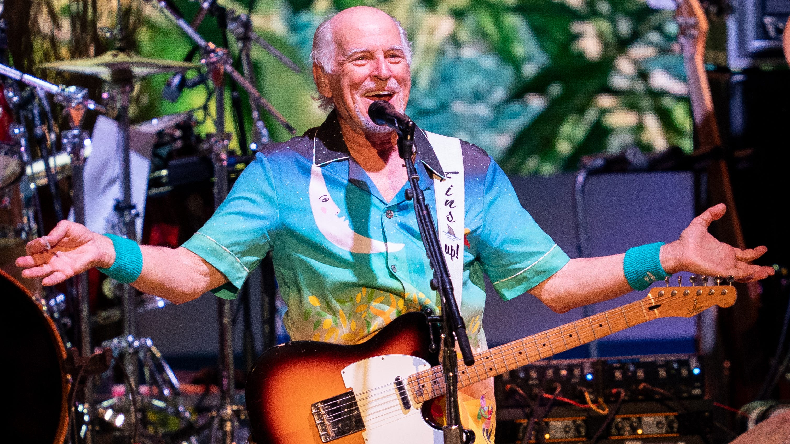Jimmy Buffett 'Fun is back' at Nashville concert