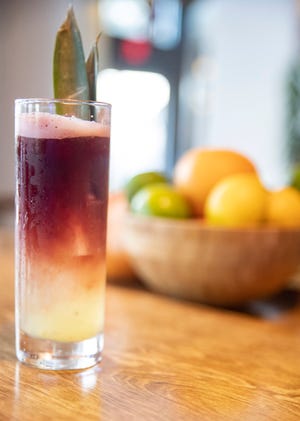 El cóctel Pina Morada en El Mero Taco en Córdoba, Tennessee, el miércoles 7 de julio de 2021.