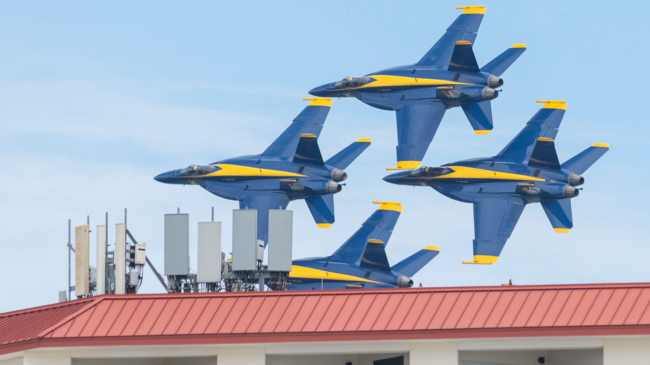 Blue Angels Pensacola Beach 2021 air show New jets faster, bigger