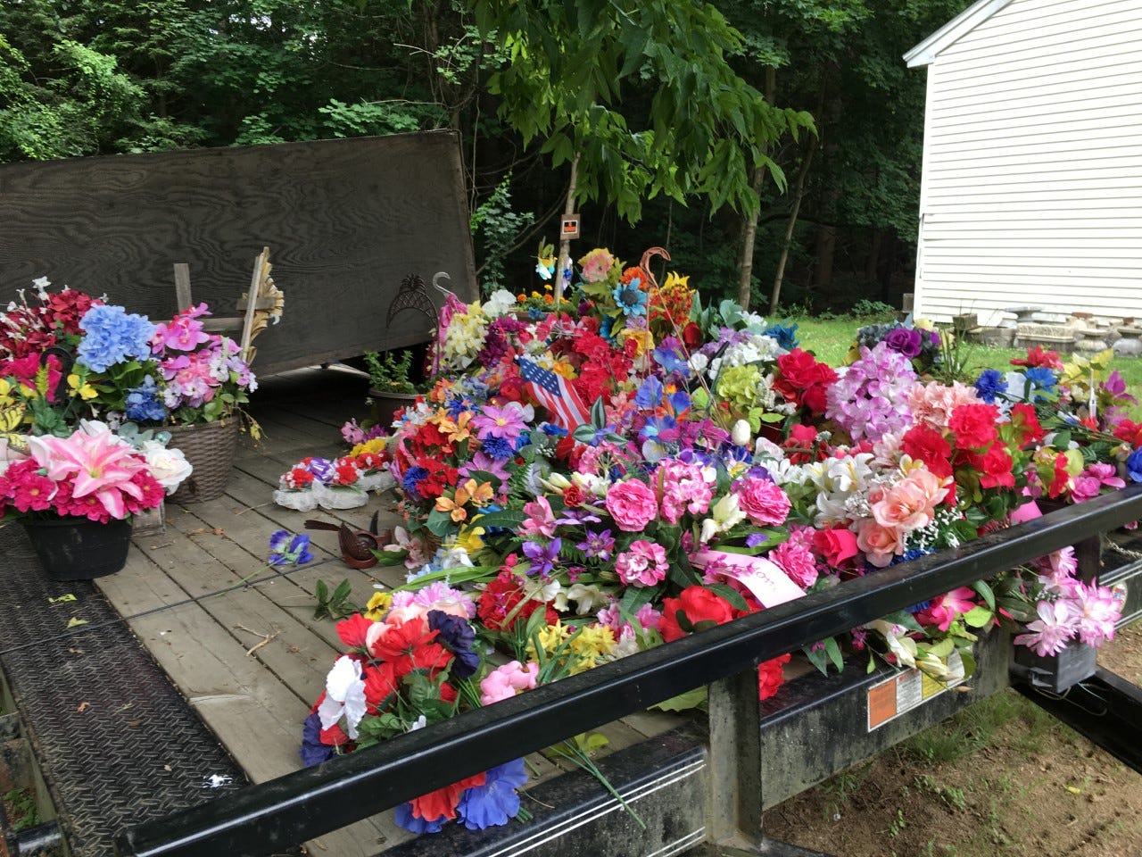 Rochester Cemetery groundskeepers remove flowers, angers residents